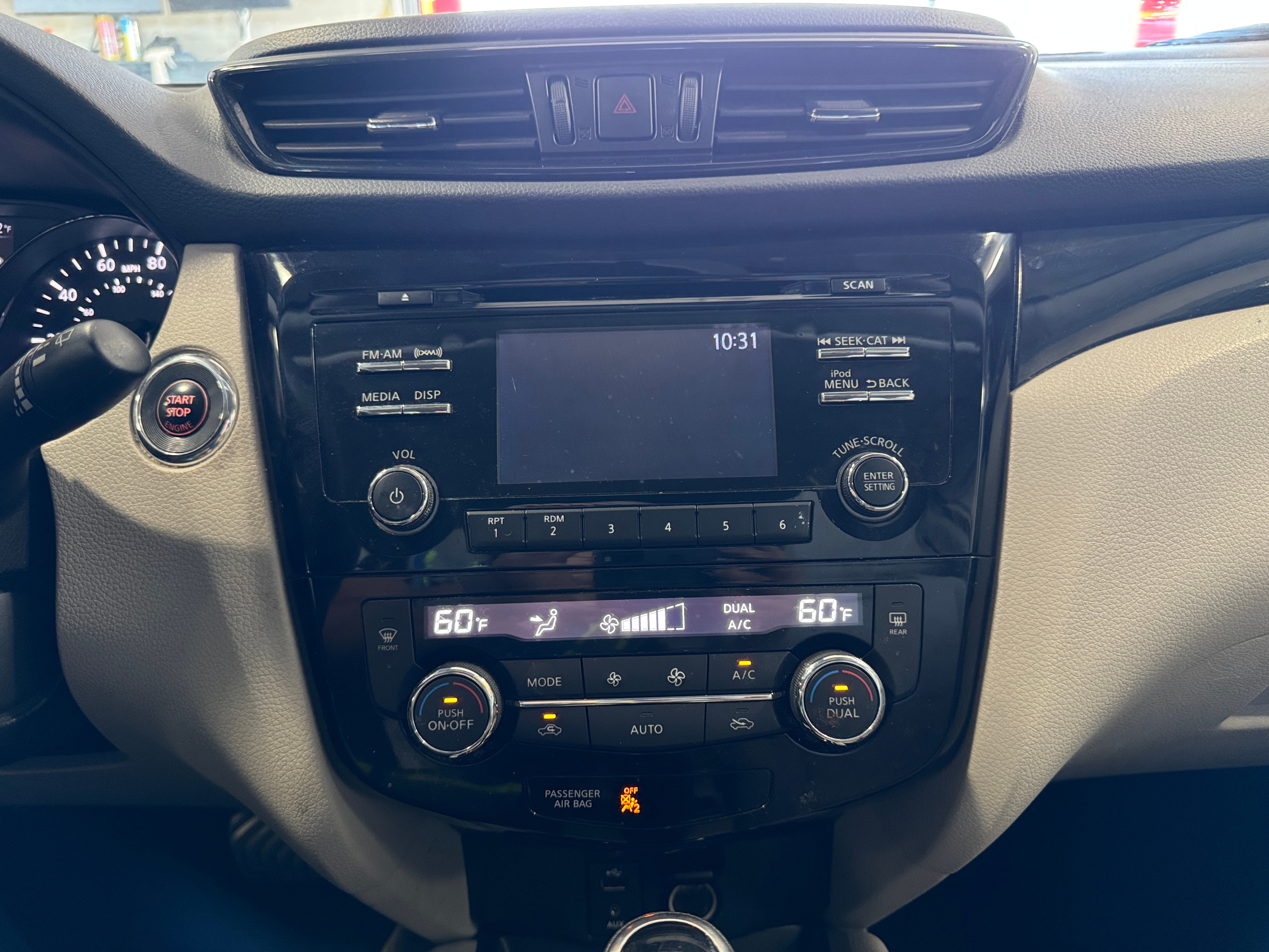 2018 Nissan Rogue Sport SV 4