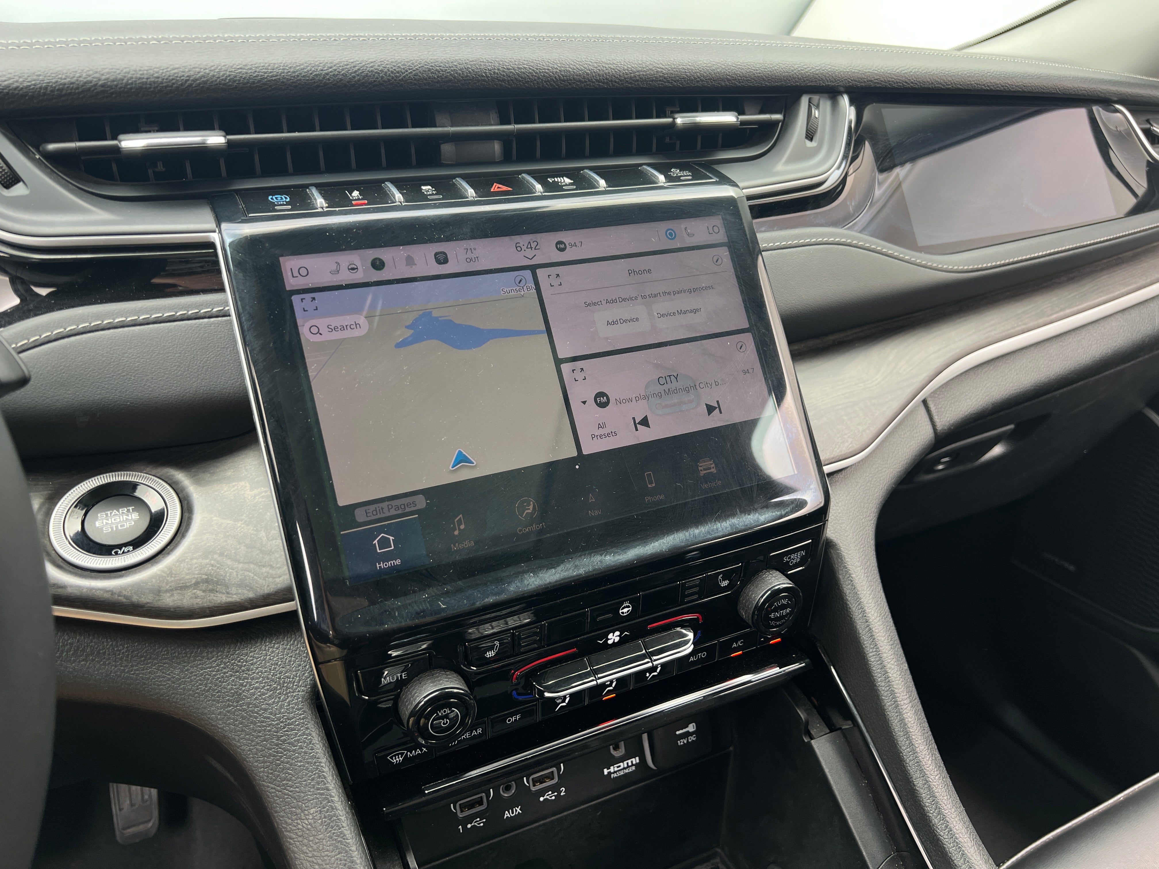 2023 Jeep Grand Cherokee 4xe 3
