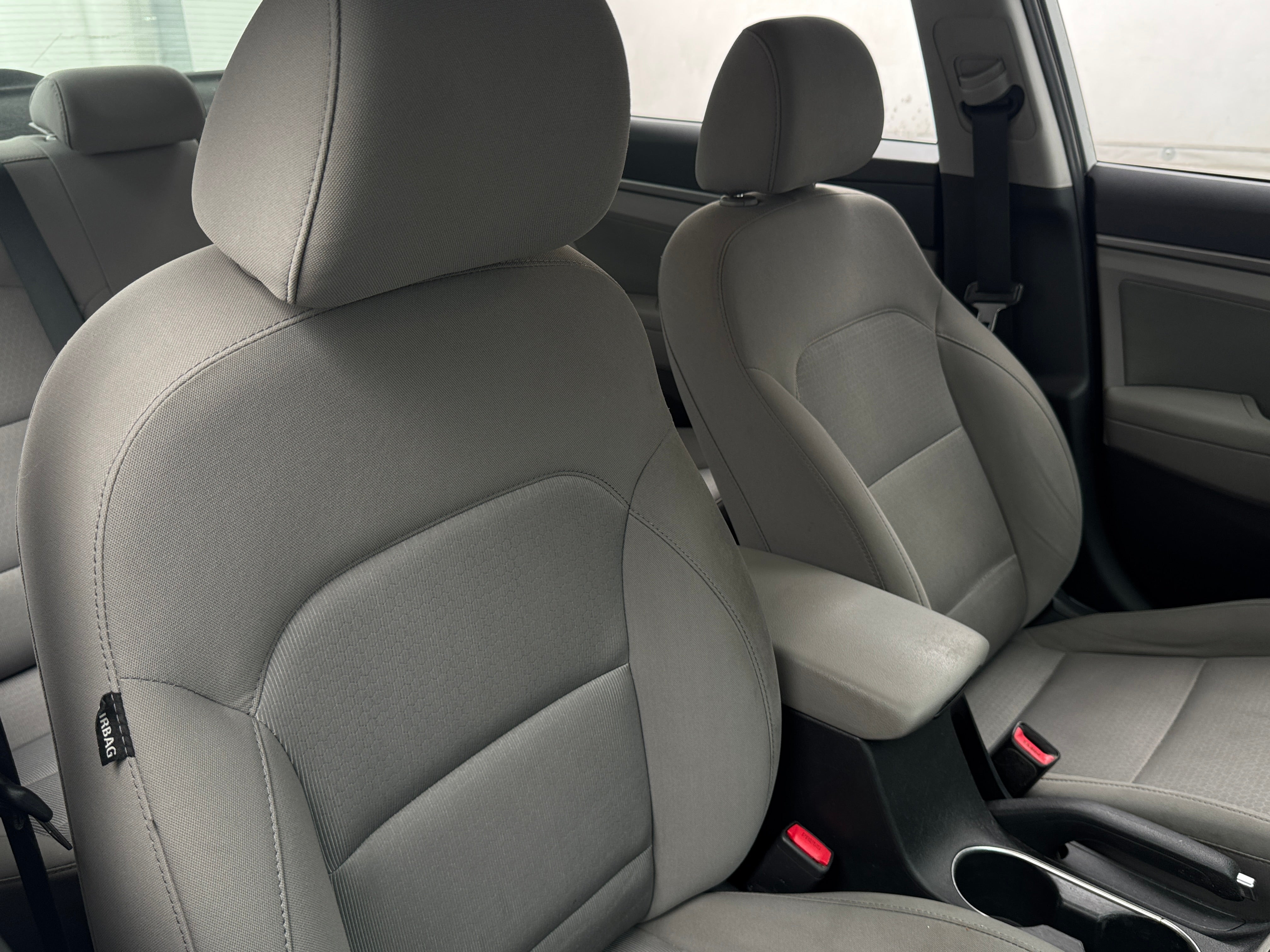 2018 Hyundai Elantra SEL 2