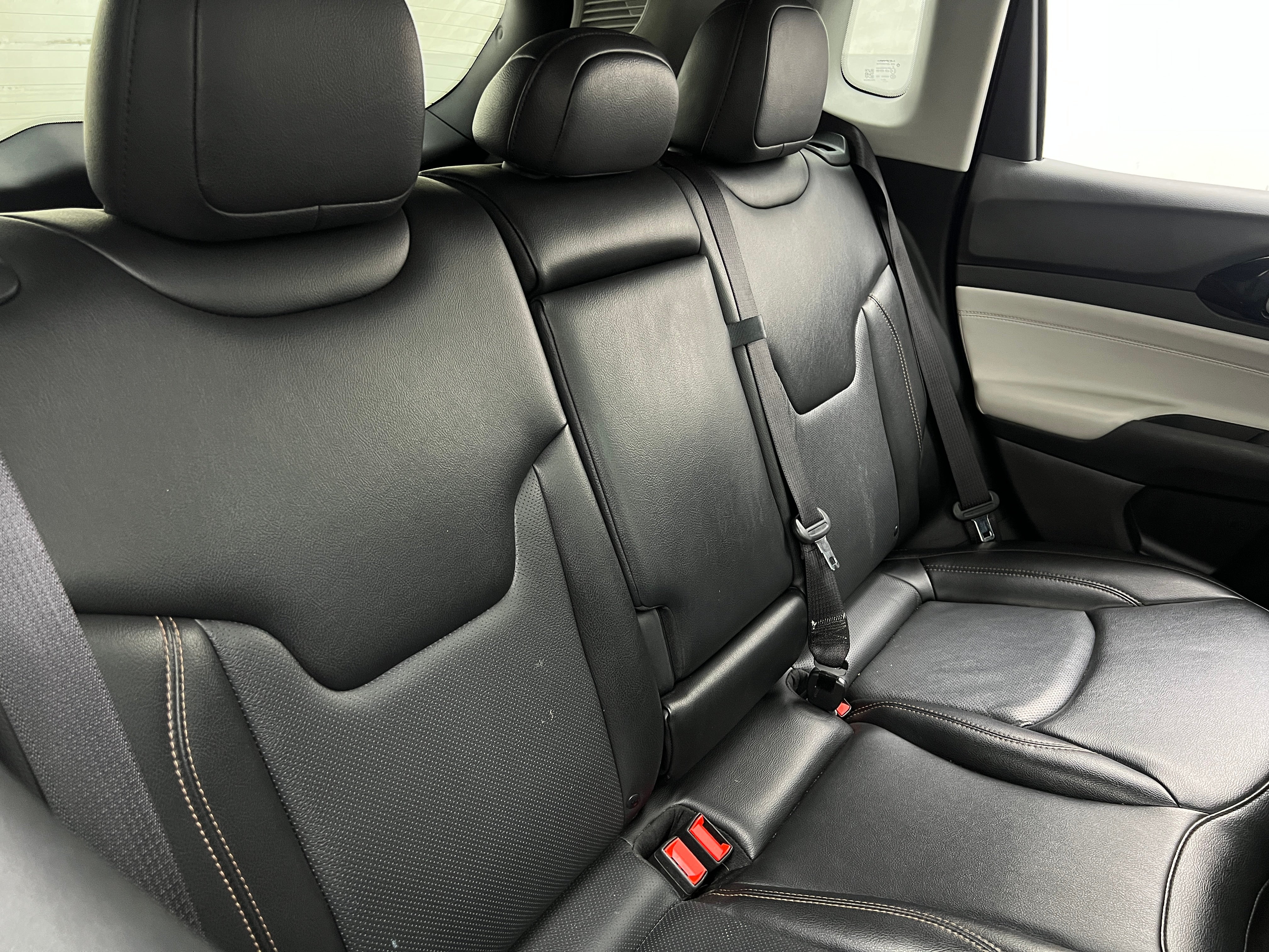 2022 Jeep Compass Limited 5