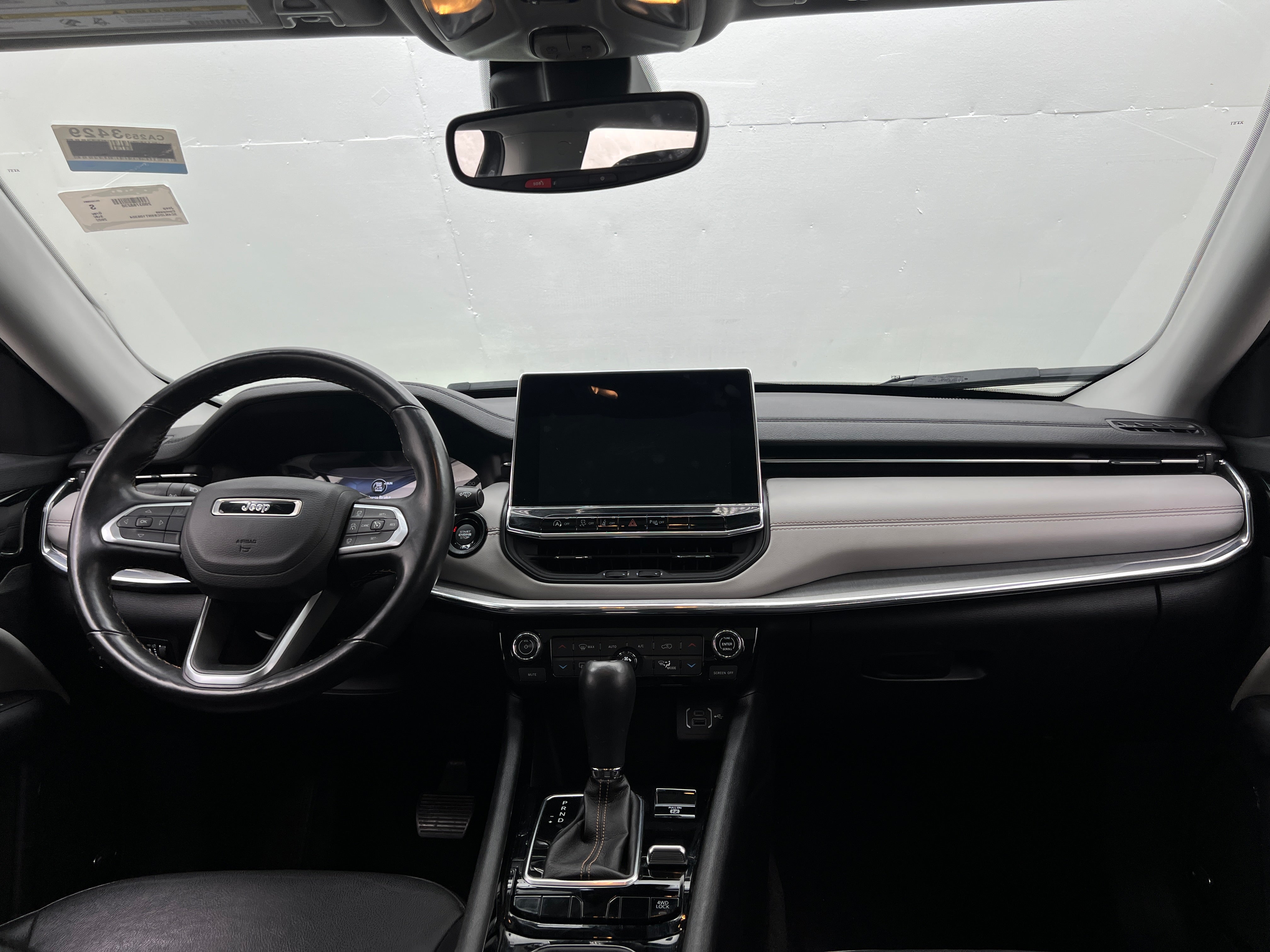 2022 Jeep Compass Limited 2