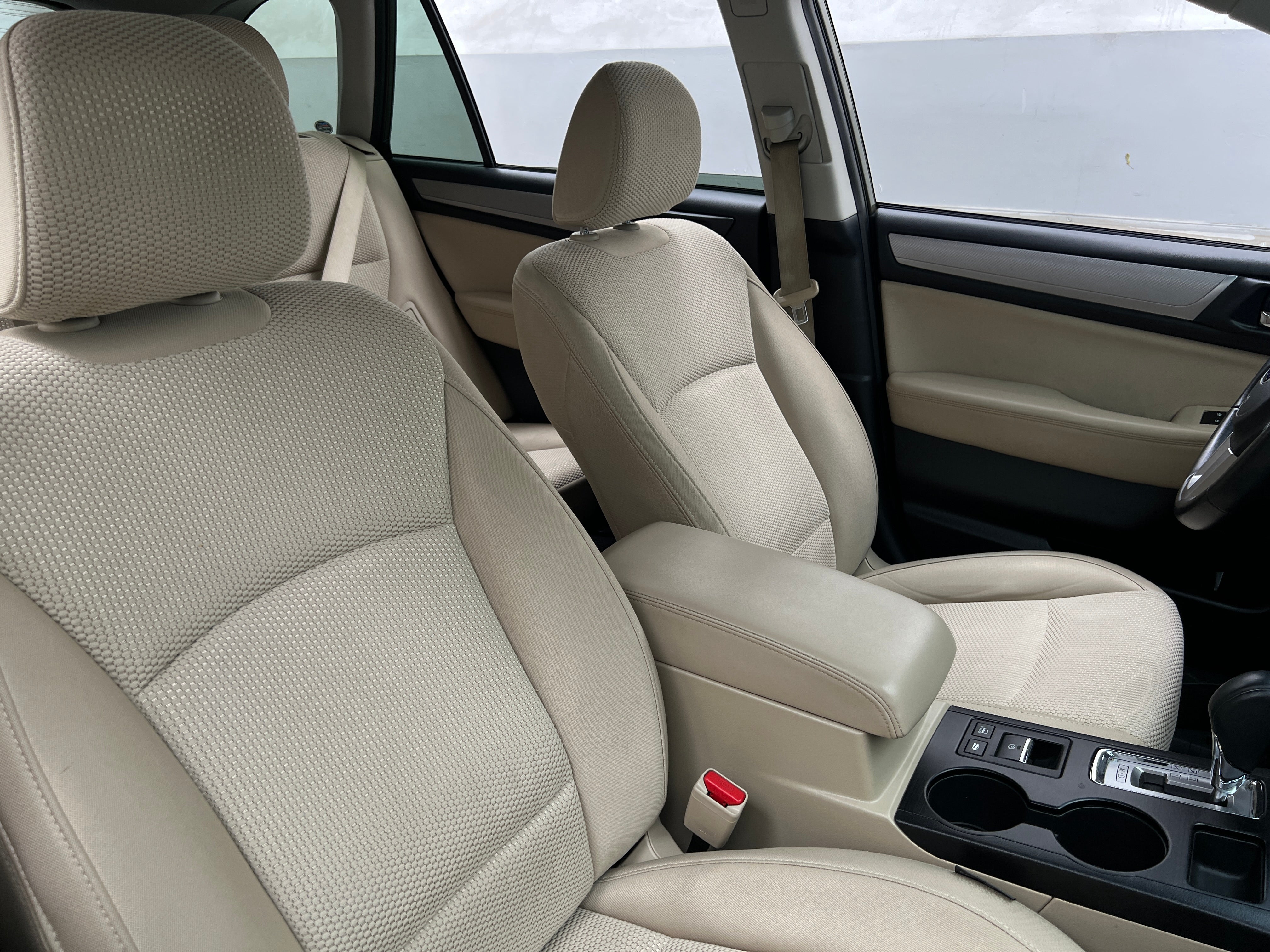 2015 Subaru Outback Premium 2