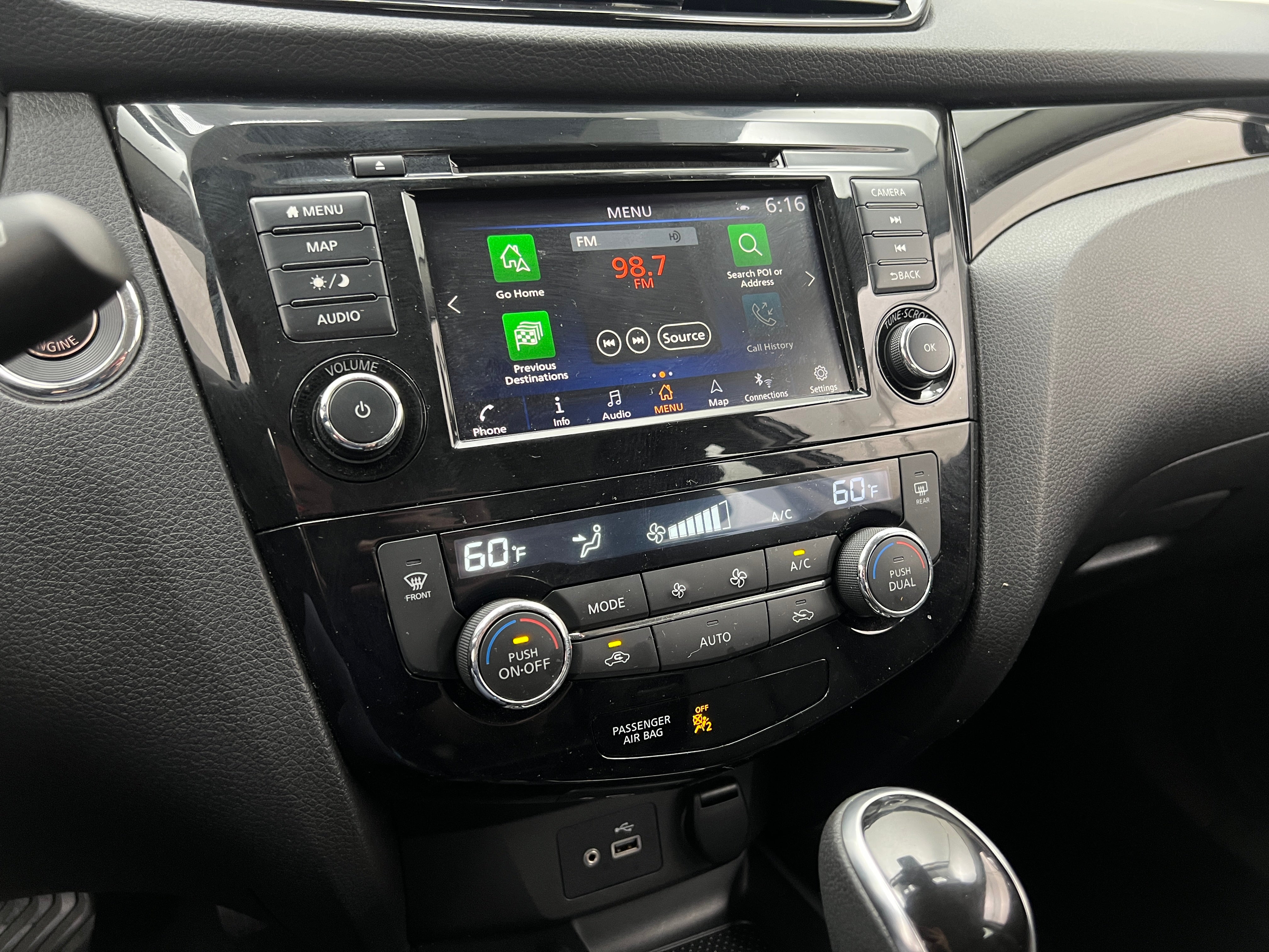 2022 Nissan Rogue Sport SL 3