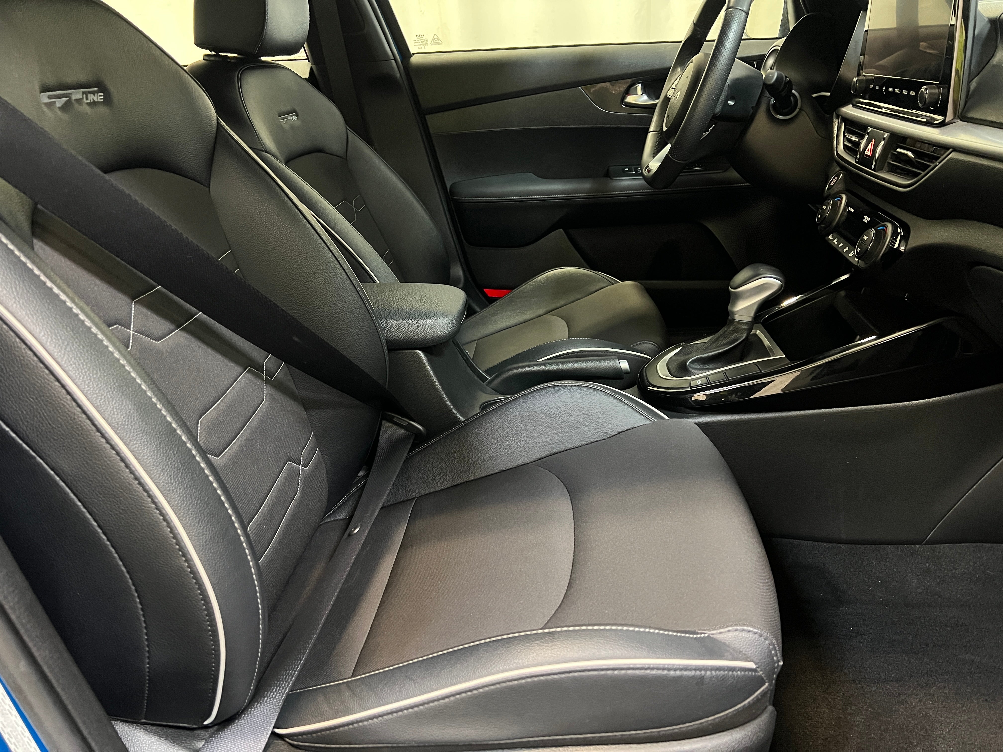 2023 Kia Forte GT-Line 2