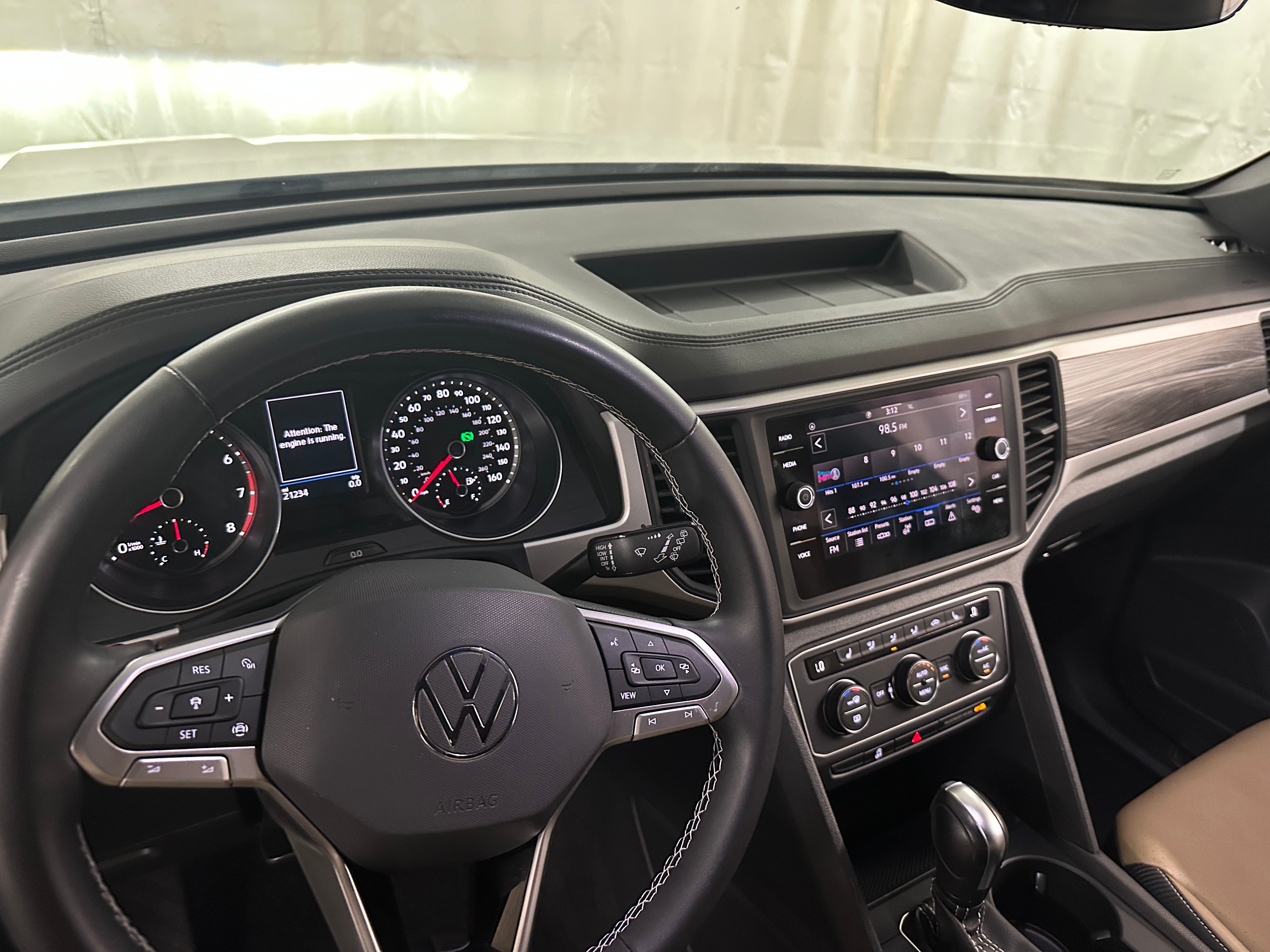 2021 Volkswagen Atlas SE 2
