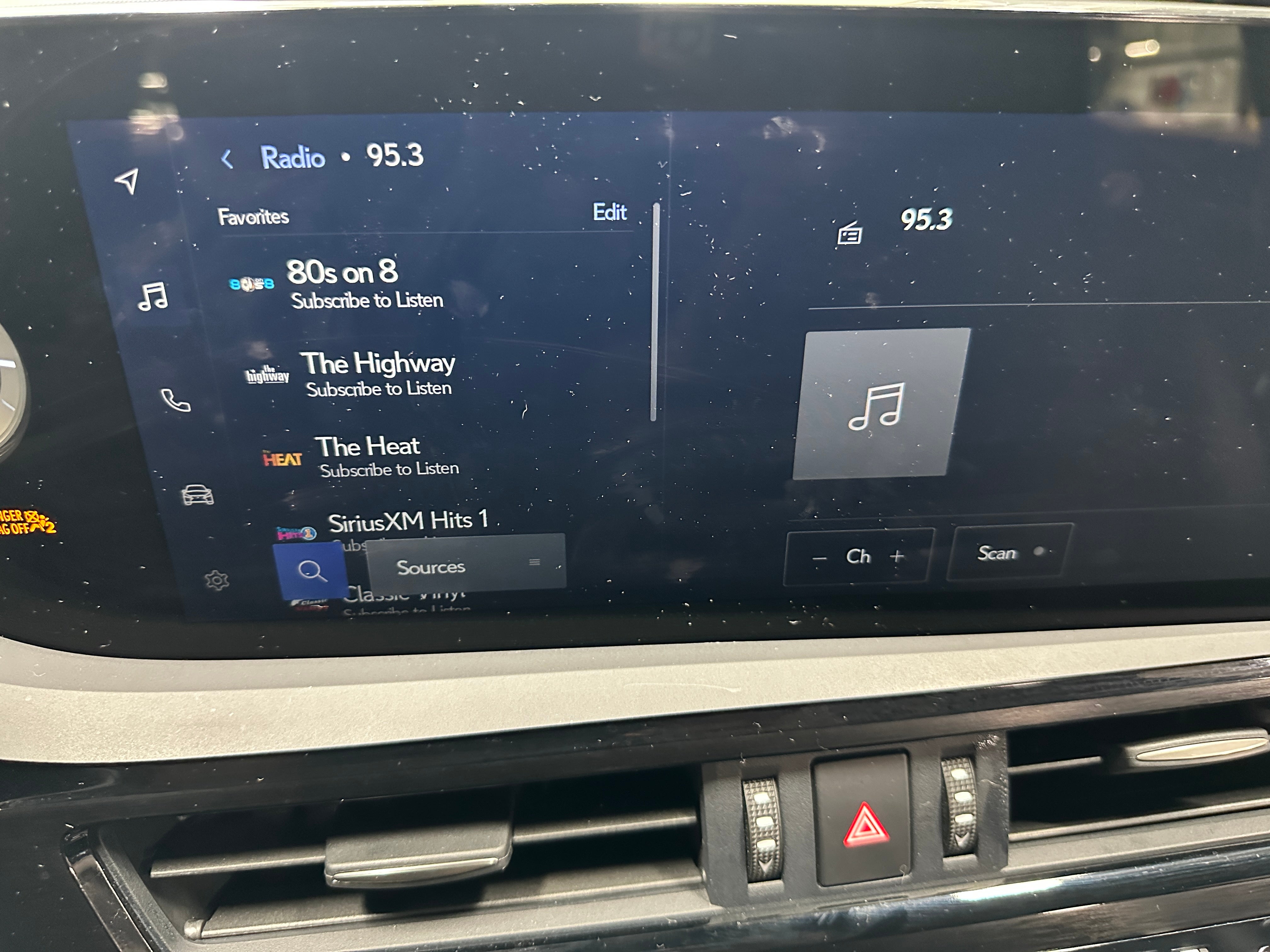 2024 Lexus ES Hybrid 300h F Sport 3