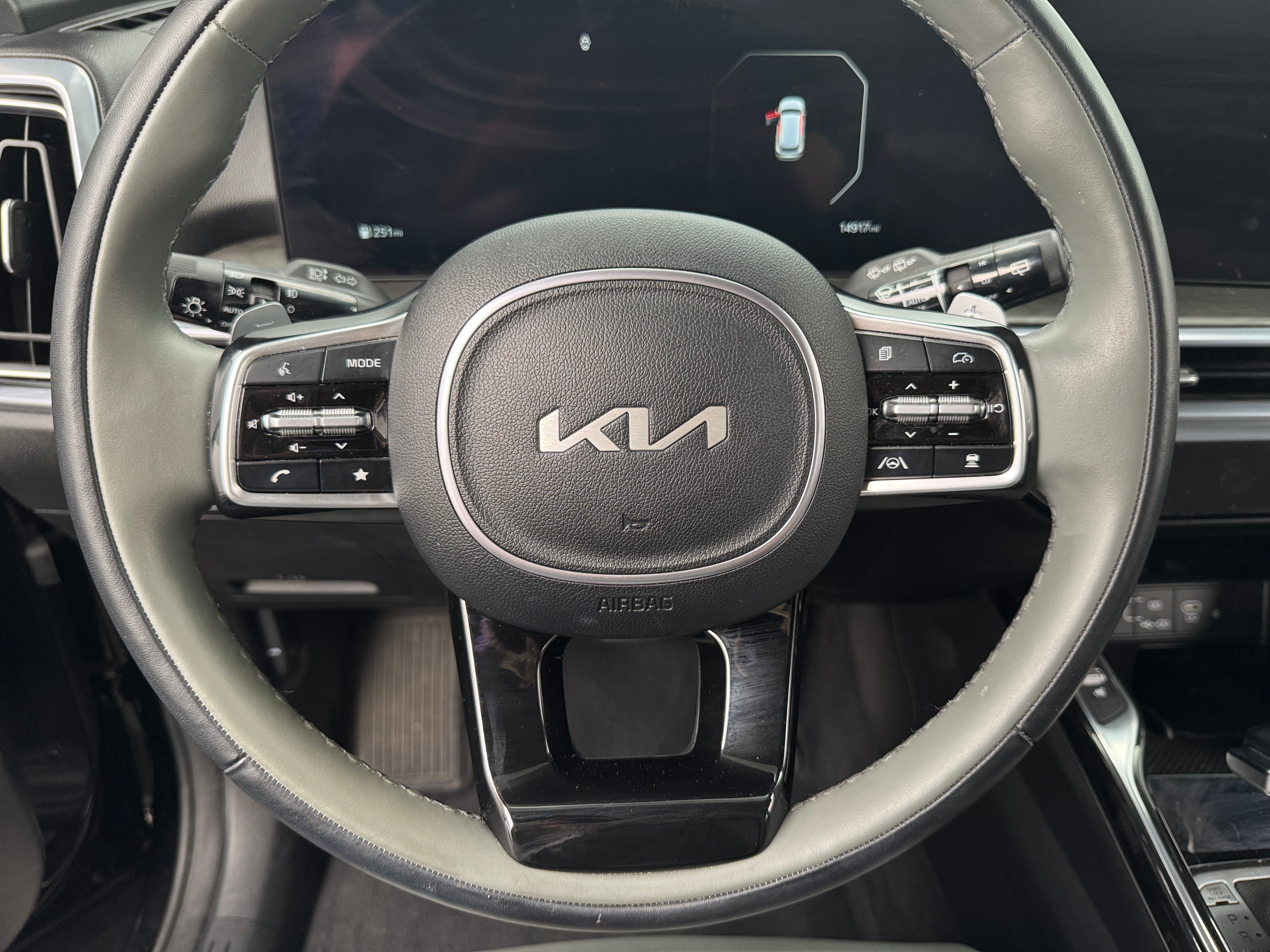 Thumbnail: 2024 Kia Sorento - 4