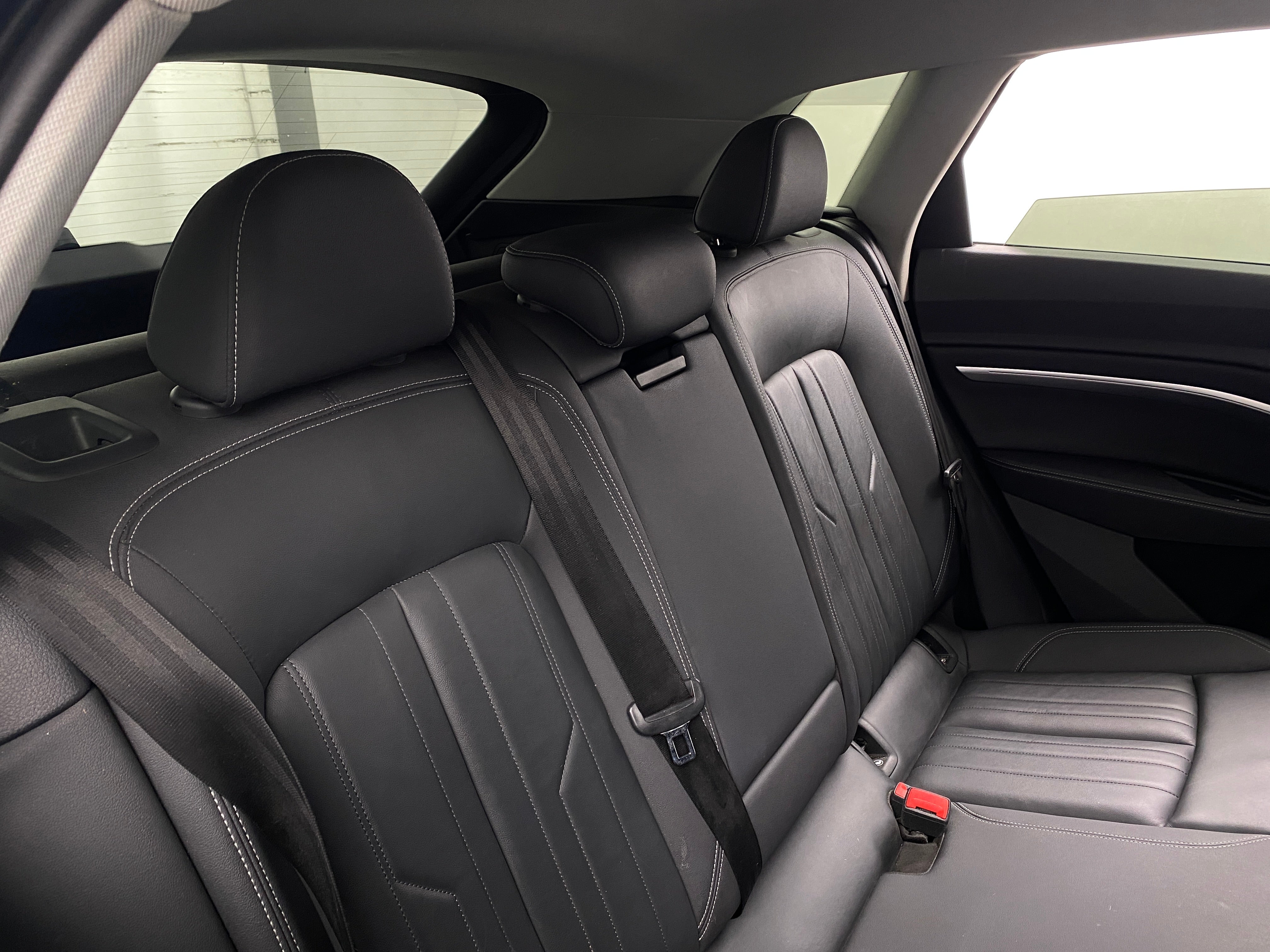 2021 Audi e-tron Premium 5