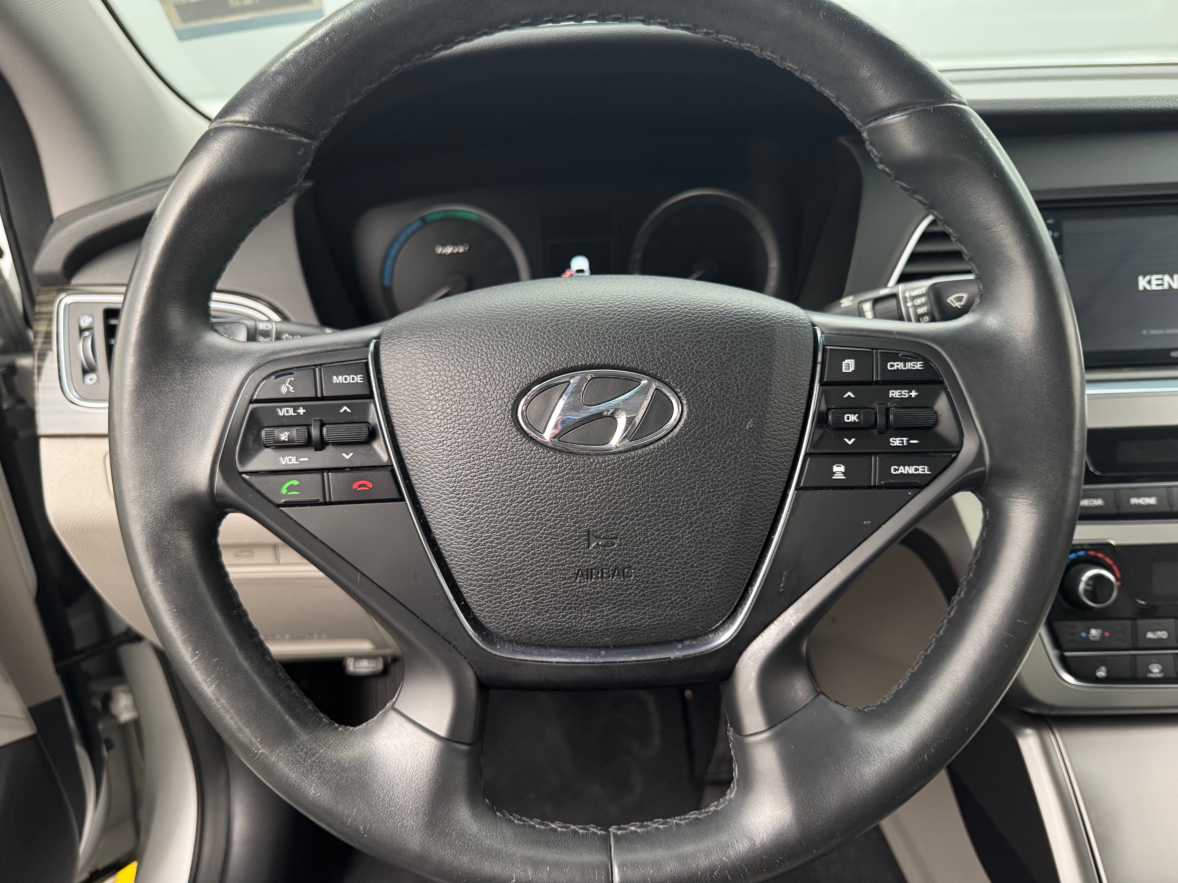 2016 Hyundai Sonata Limited 4