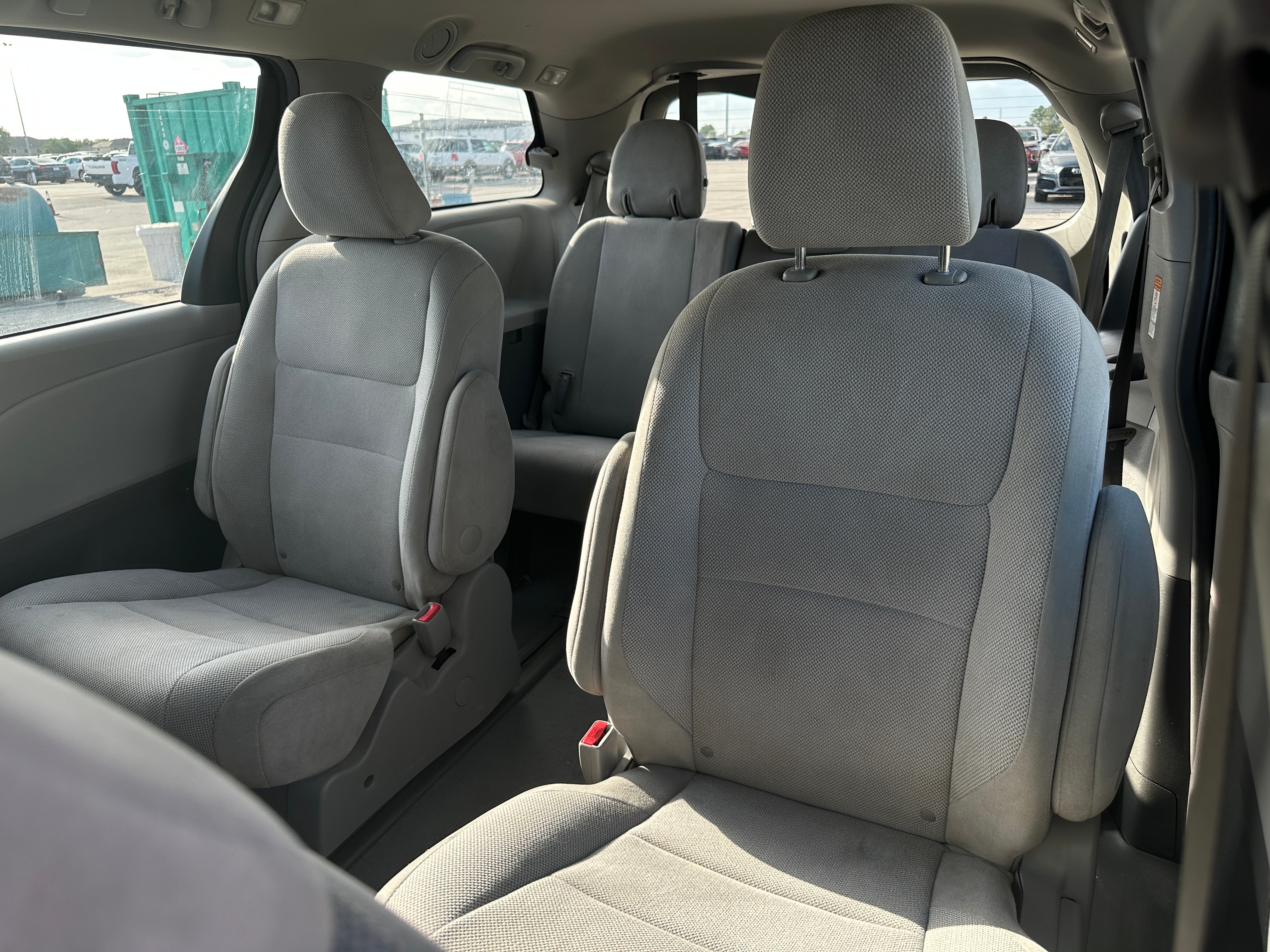 2017 Toyota Sienna L 6
