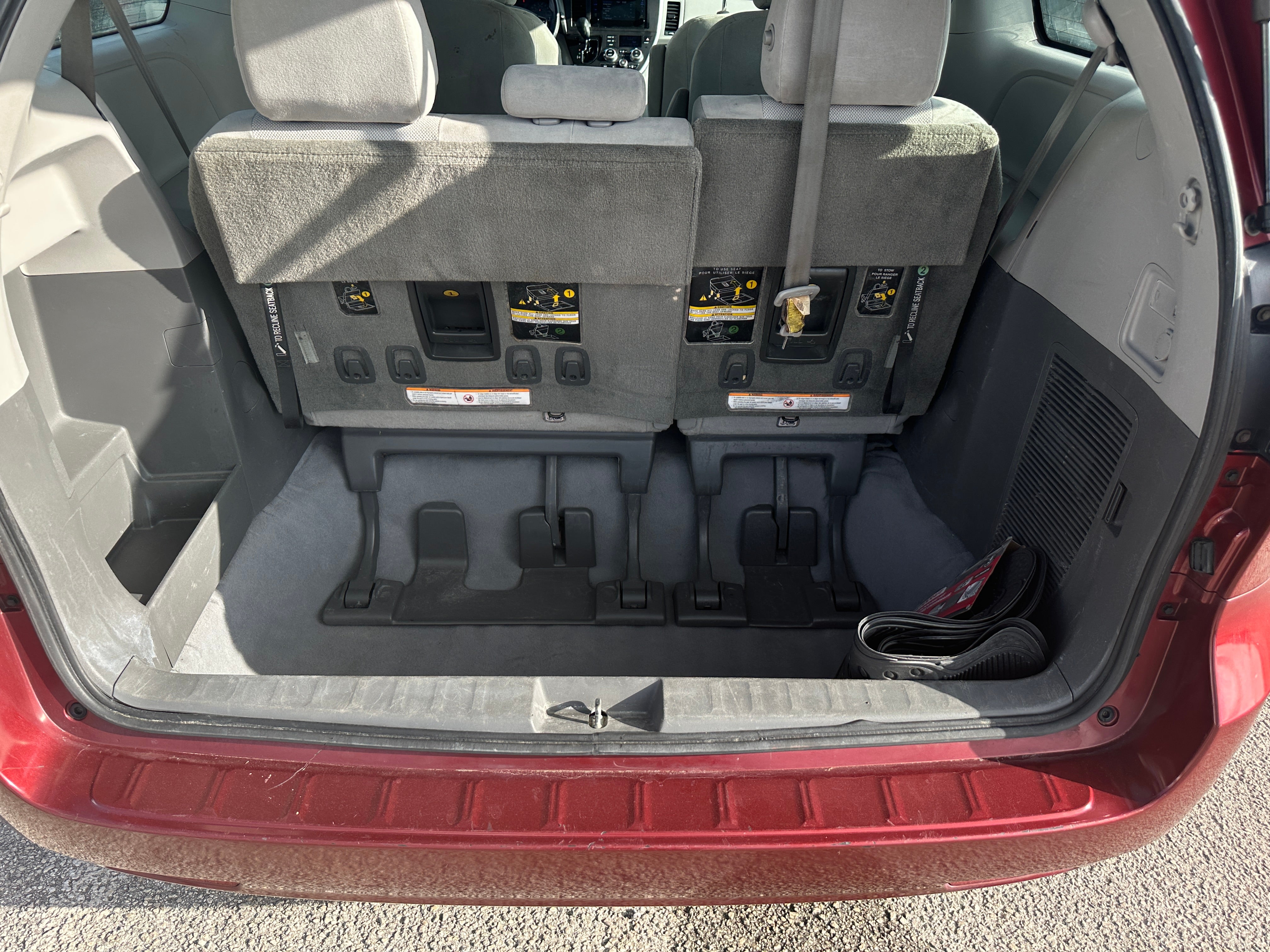 2017 Toyota Sienna L 7