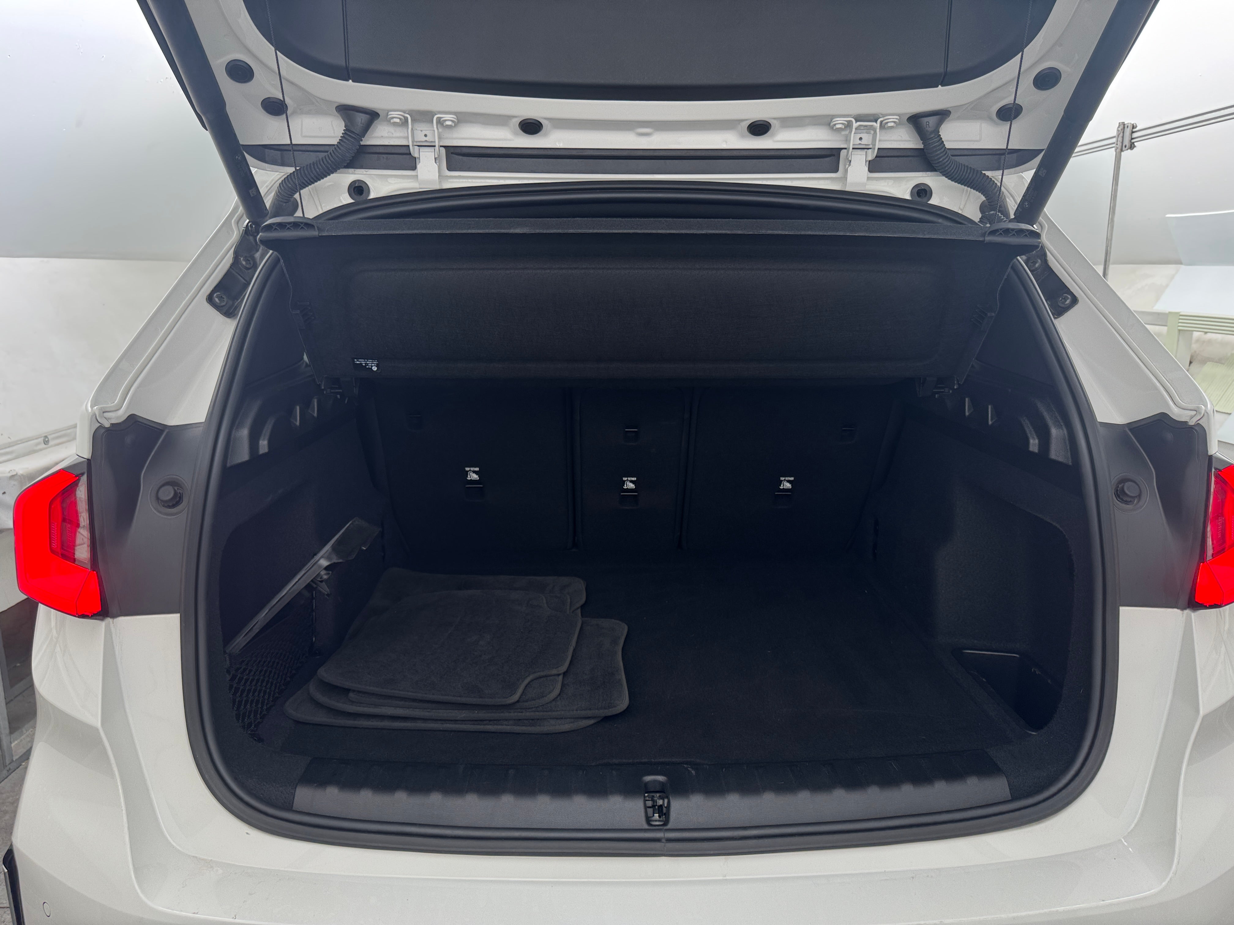 2023 BMW X1 xDrive28i 6