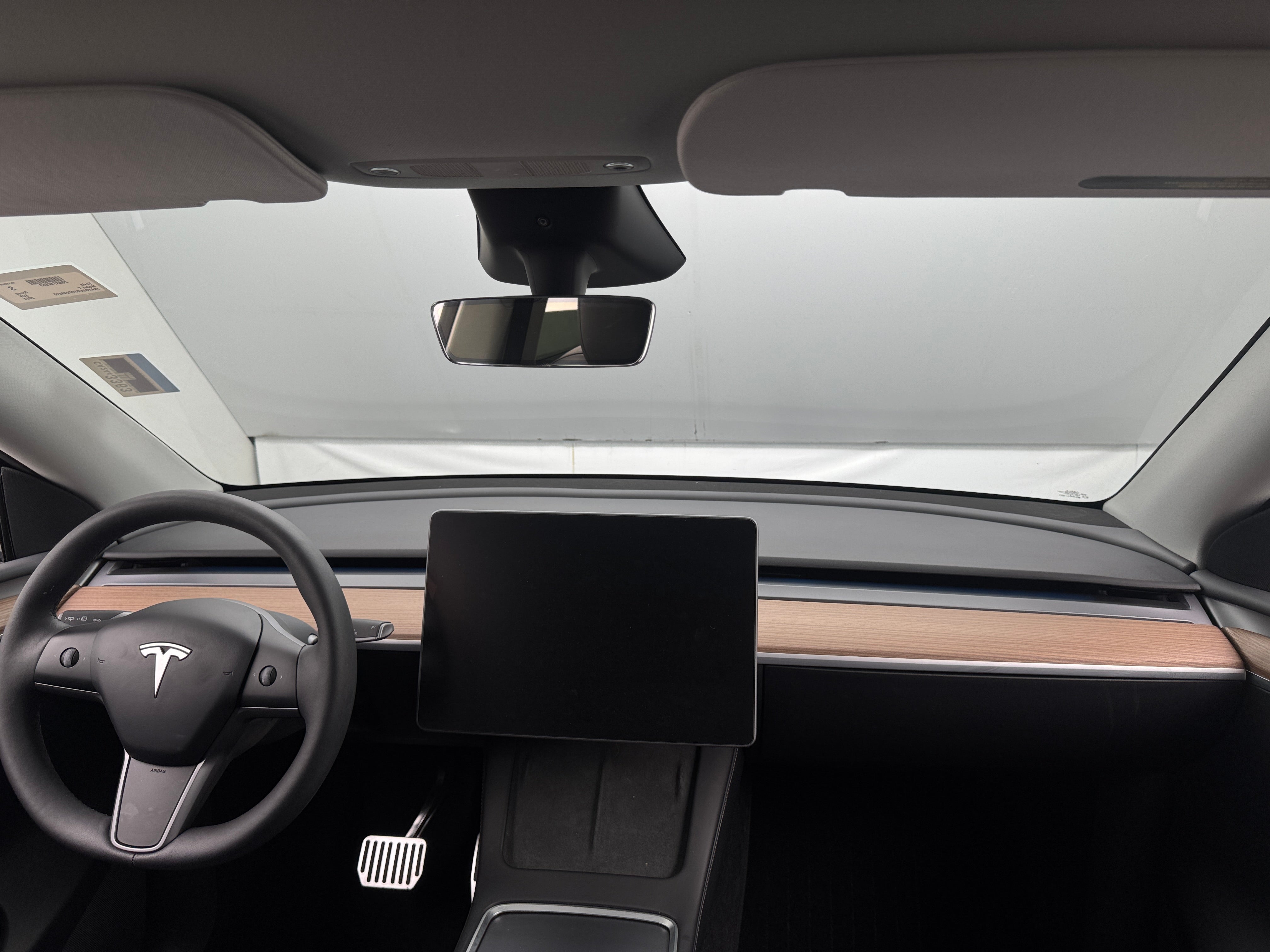 2024 Tesla Model Y Standard Range 2