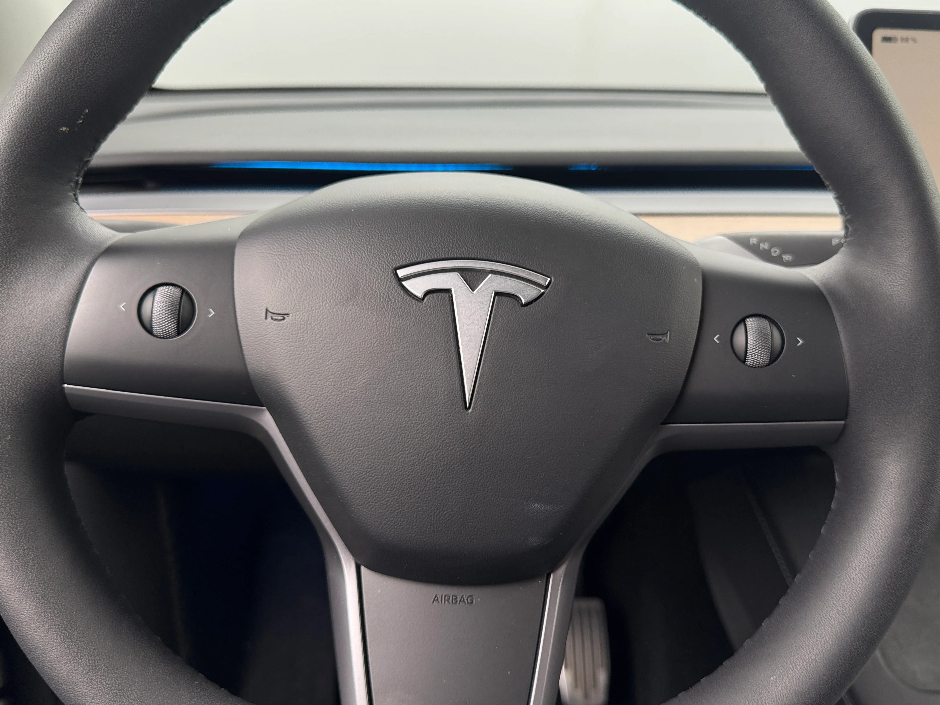 2024 Tesla Model Y Standard Range 4
