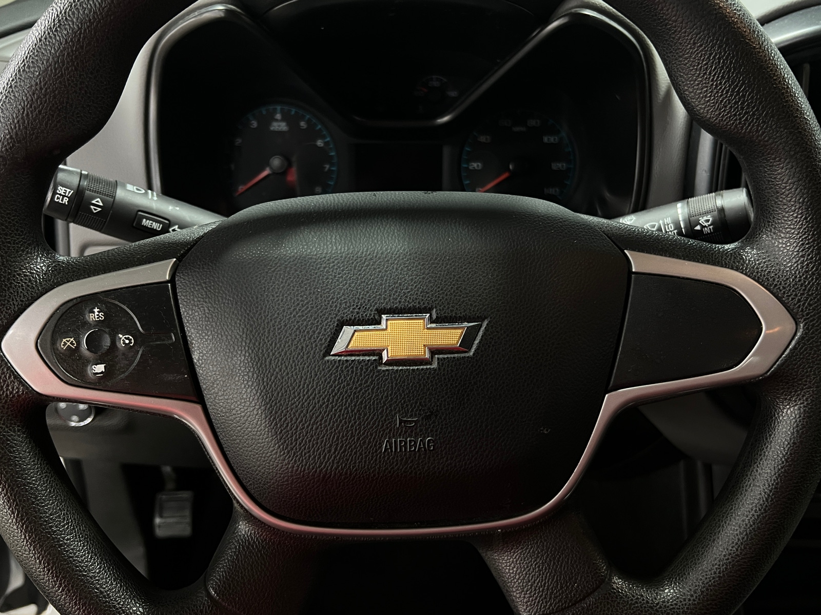 Thumbnail: 2022 Chevrolet Colorado - 5