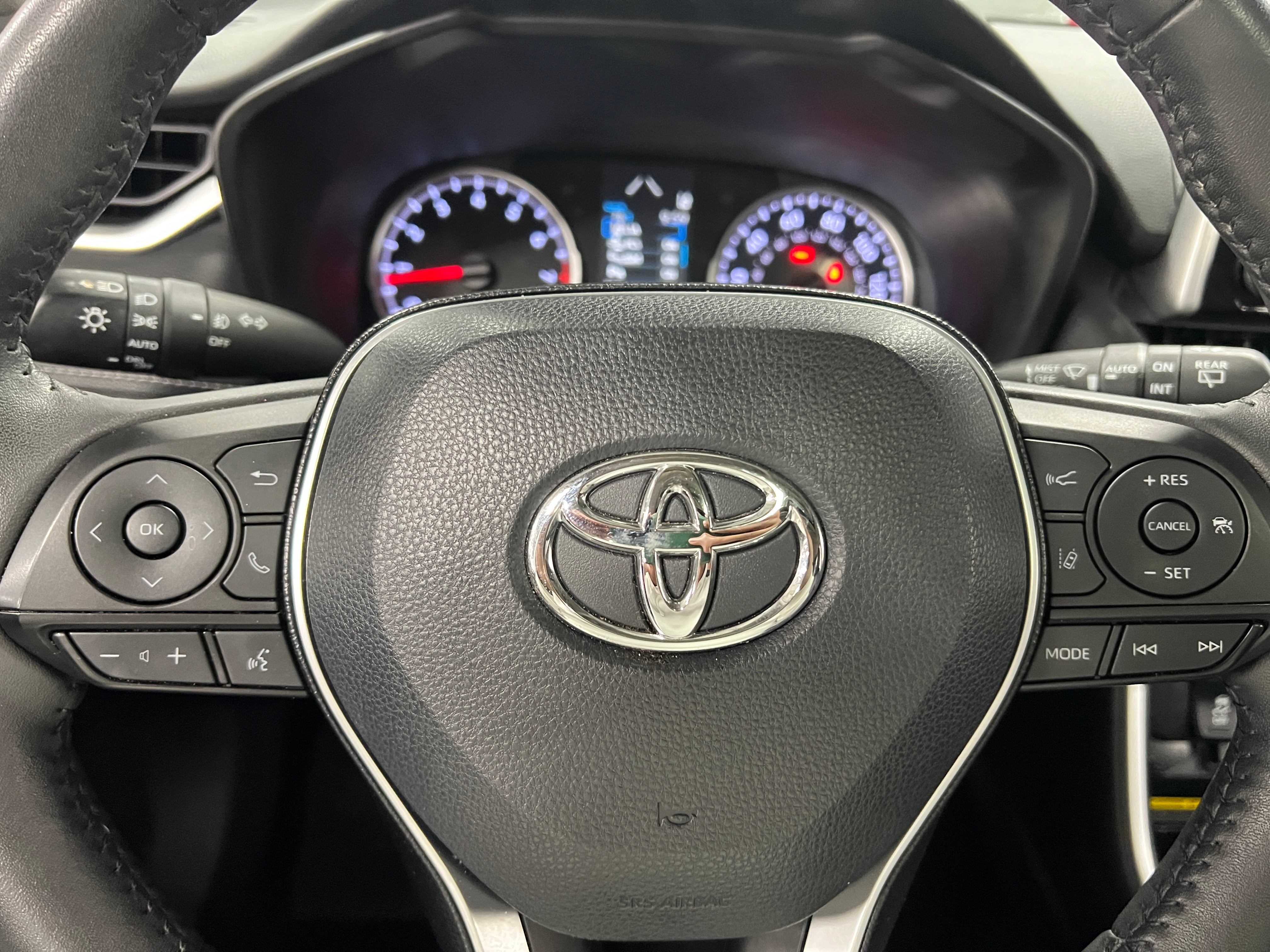 Thumbnail: 2019 Toyota RAV4 - 4