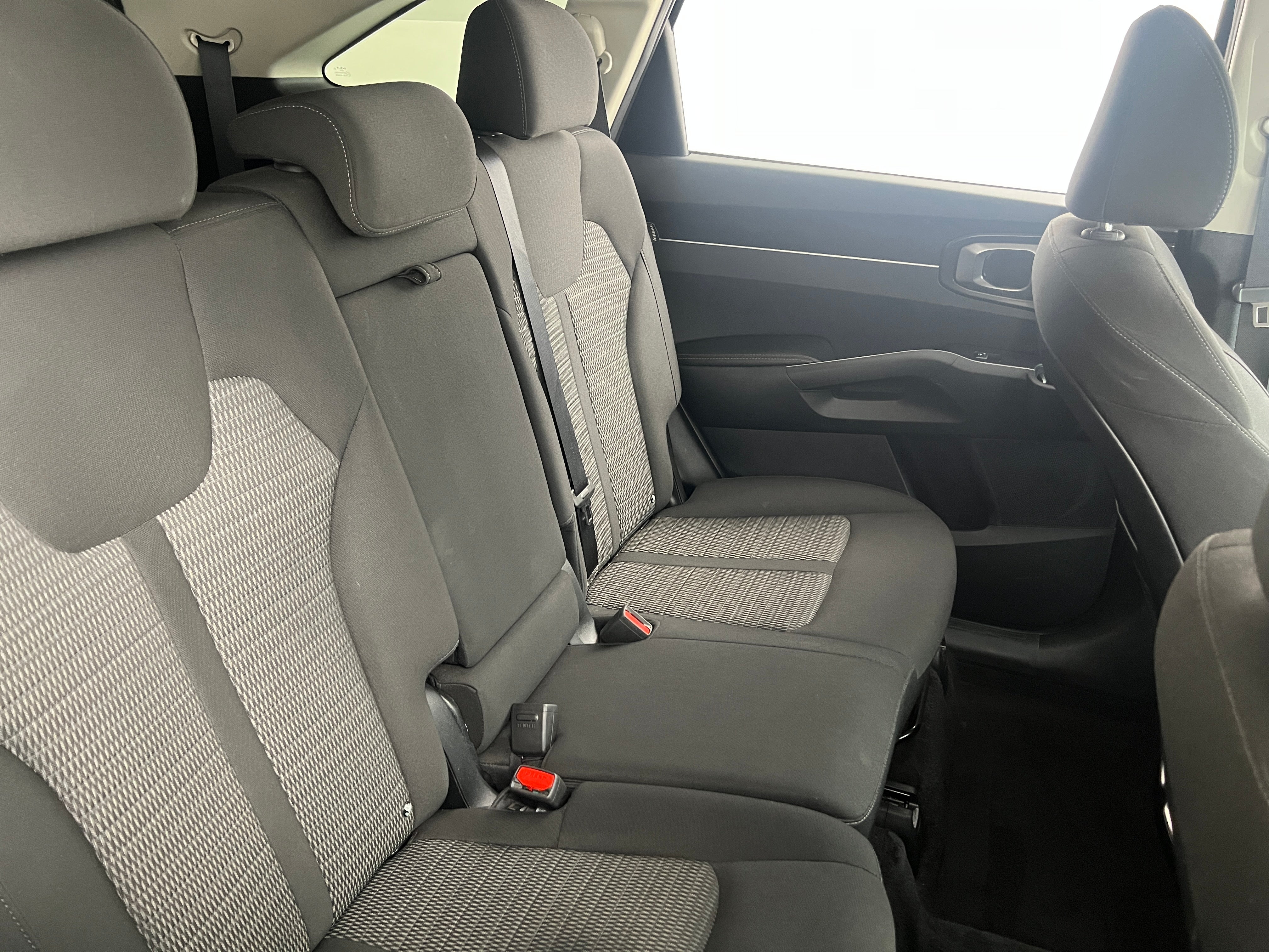 2024 Kia Sorento LX 6