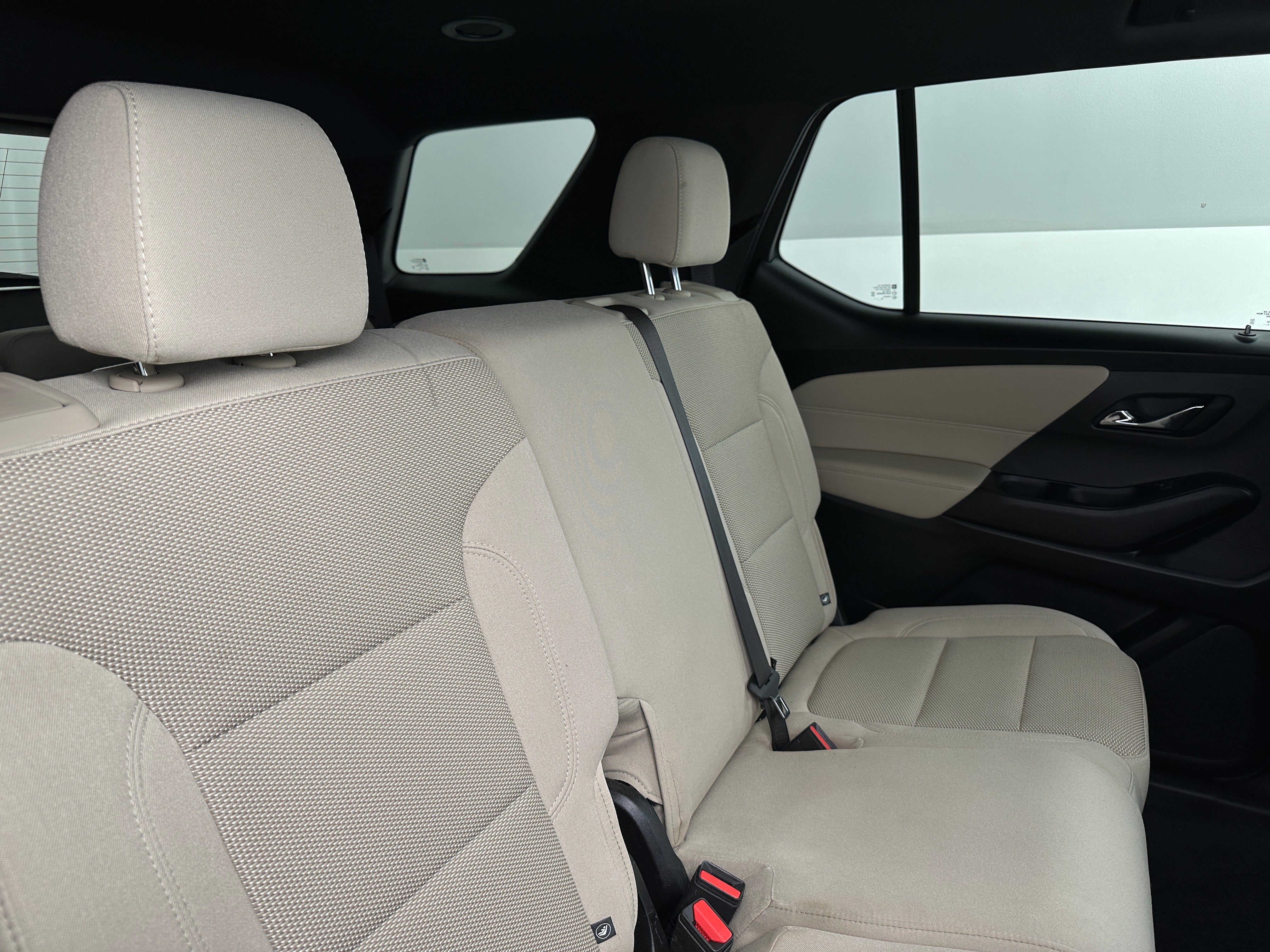 2023 Chevrolet Traverse LS 6