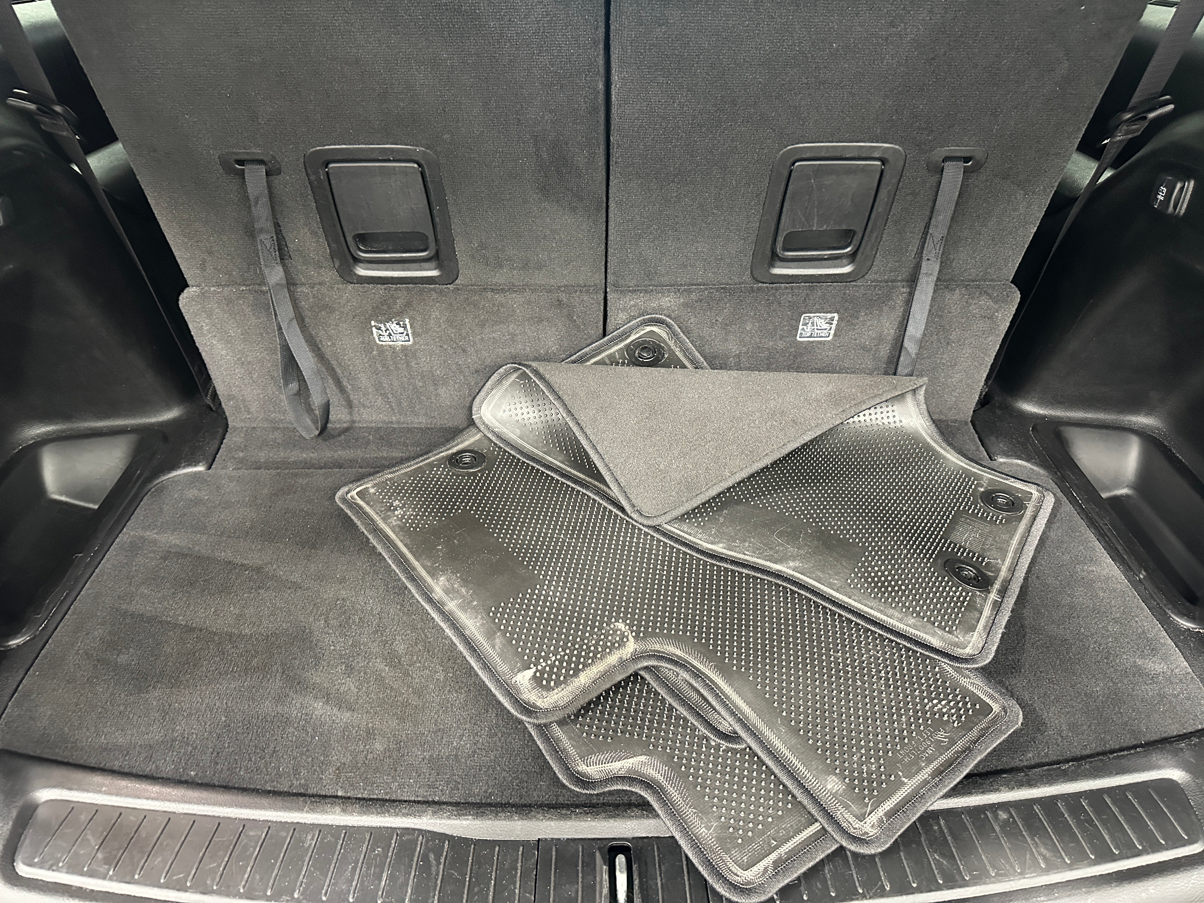 2023 Jeep Grand Cherokee L Altitude 7
