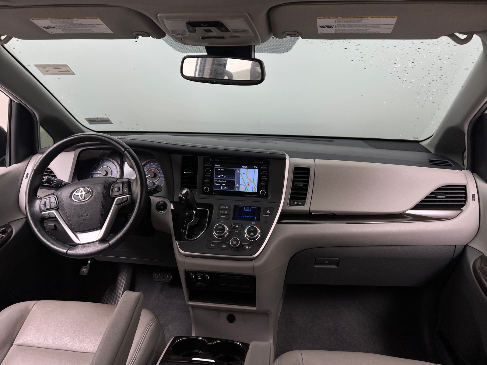 Thumbnail: 2020 Toyota Sienna - 2