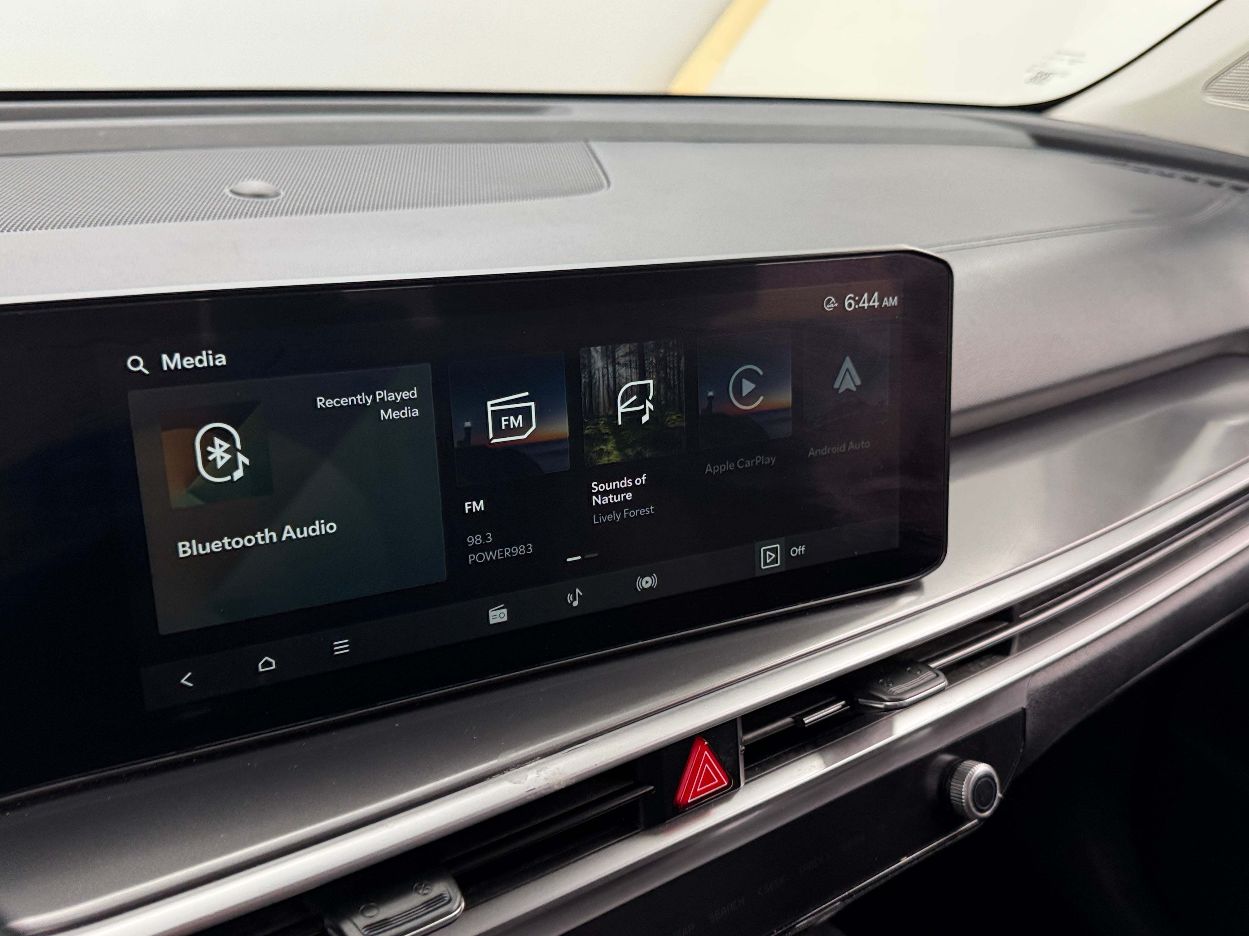 2024 Kia Sorento S 3