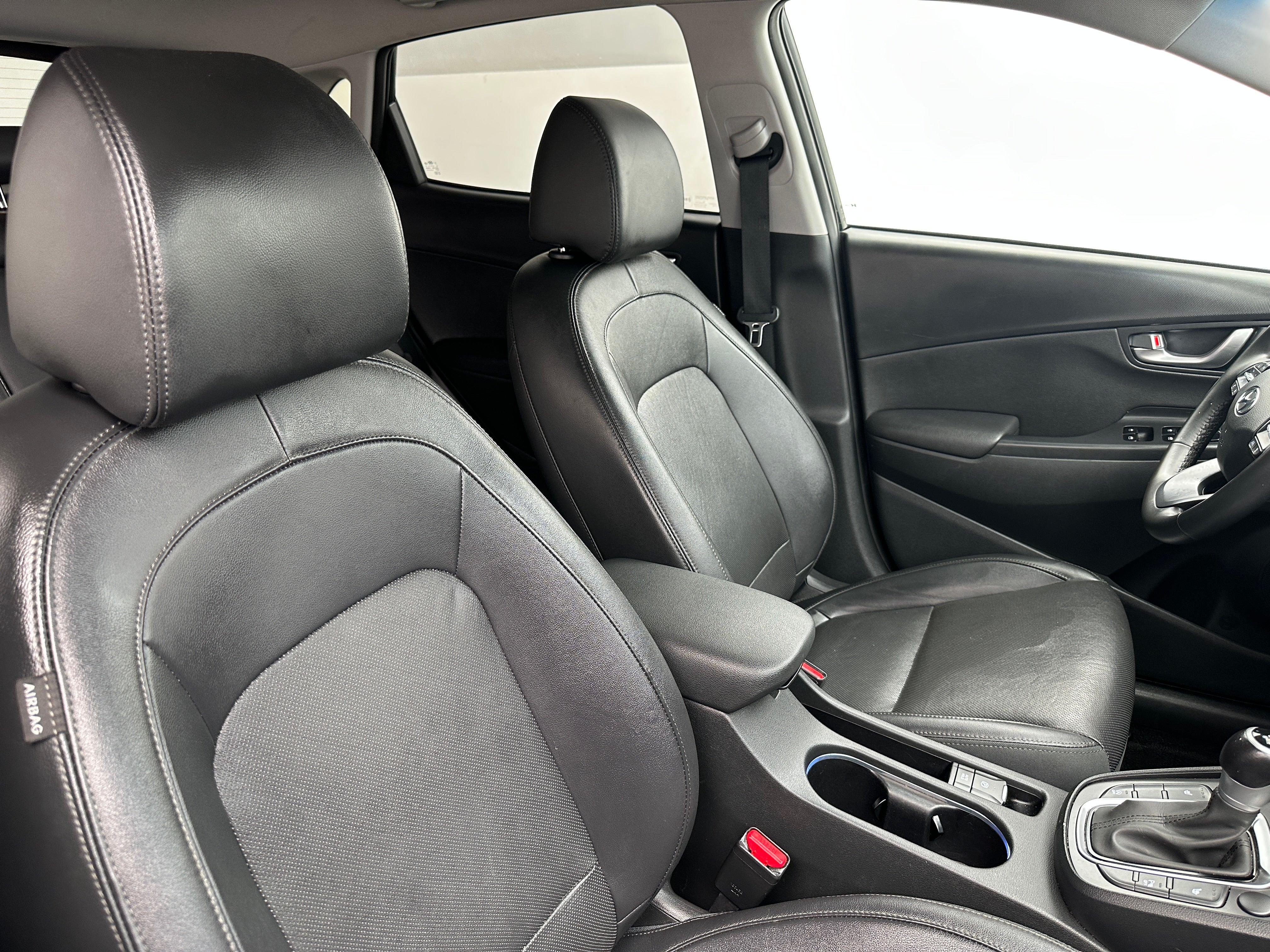 2022 Hyundai Kona Limited 2