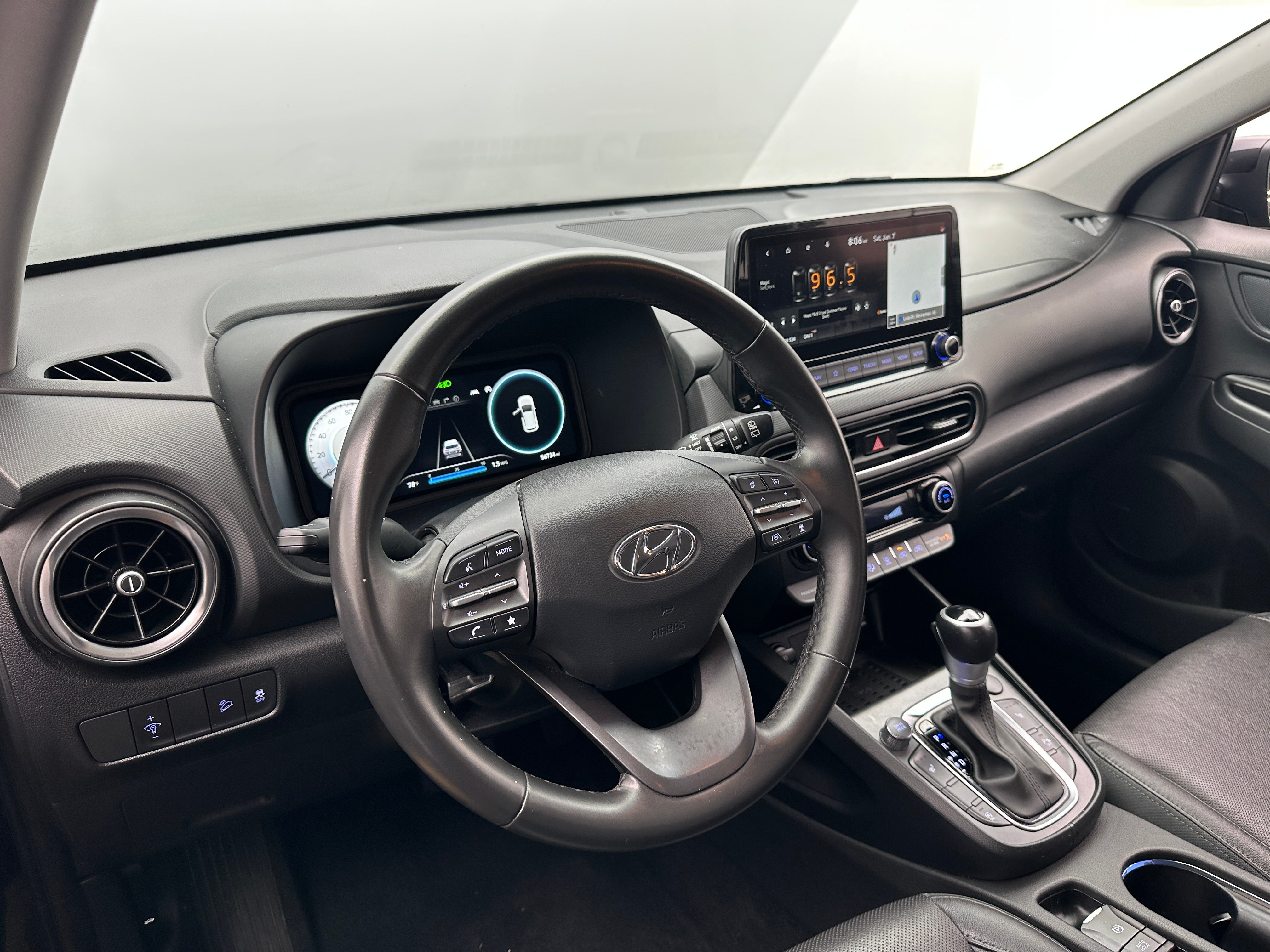 2022 Hyundai Kona Limited 3