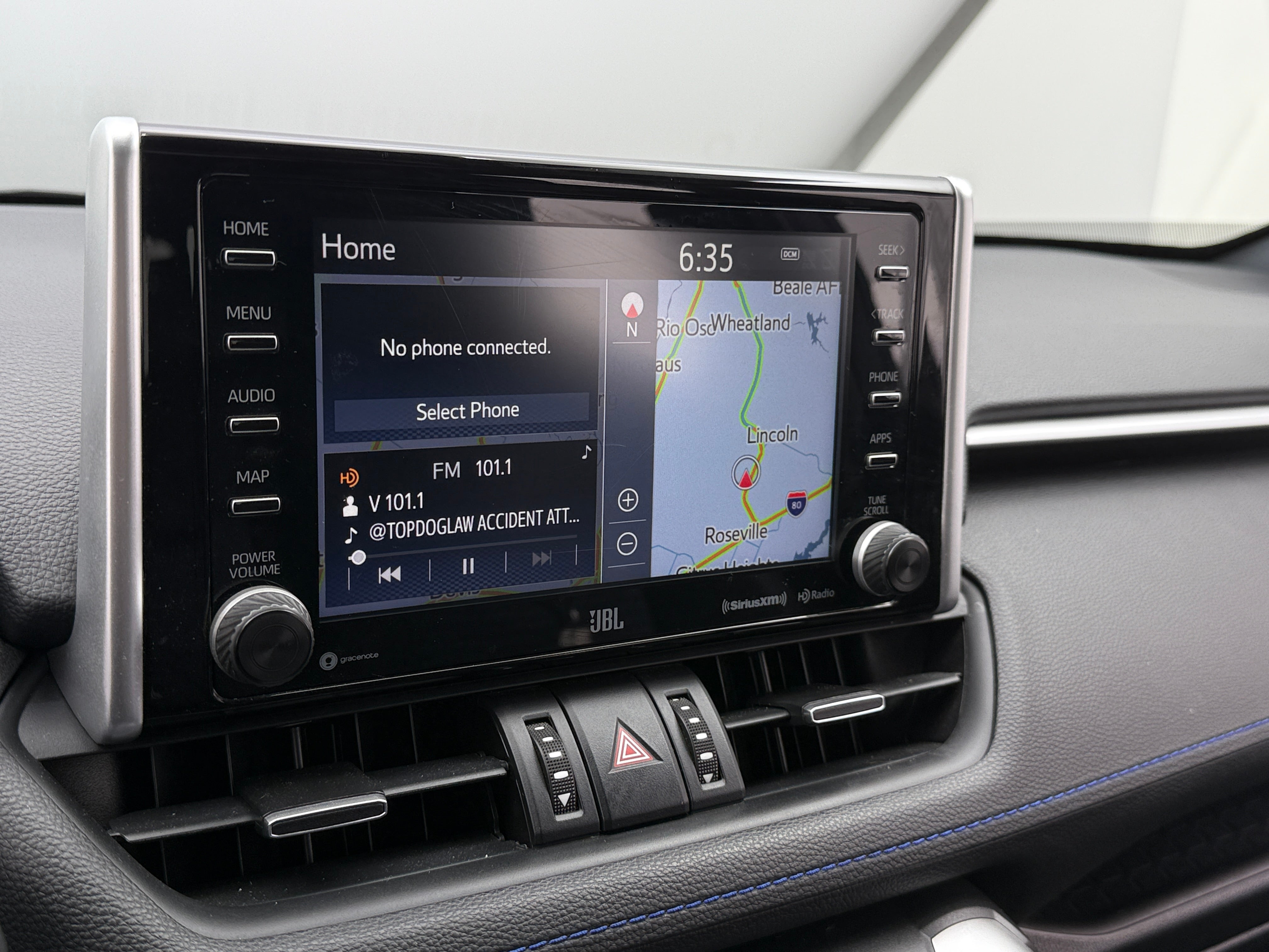 2021 Toyota RAV4 XSE 4