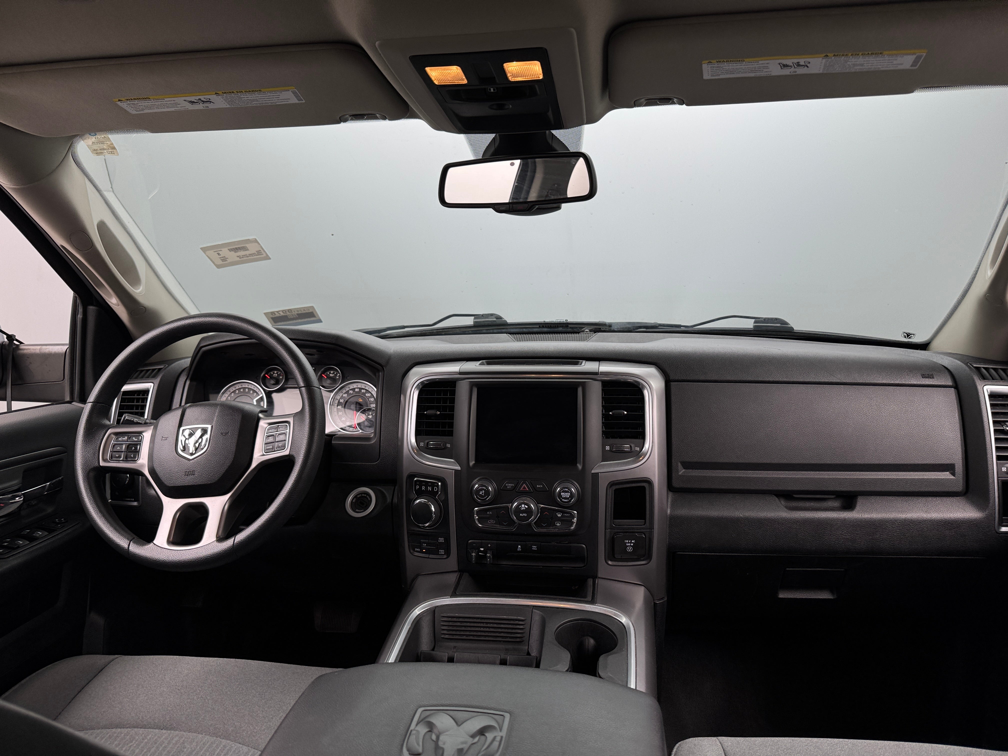 2023 RAM 1500 Classic SLT 3