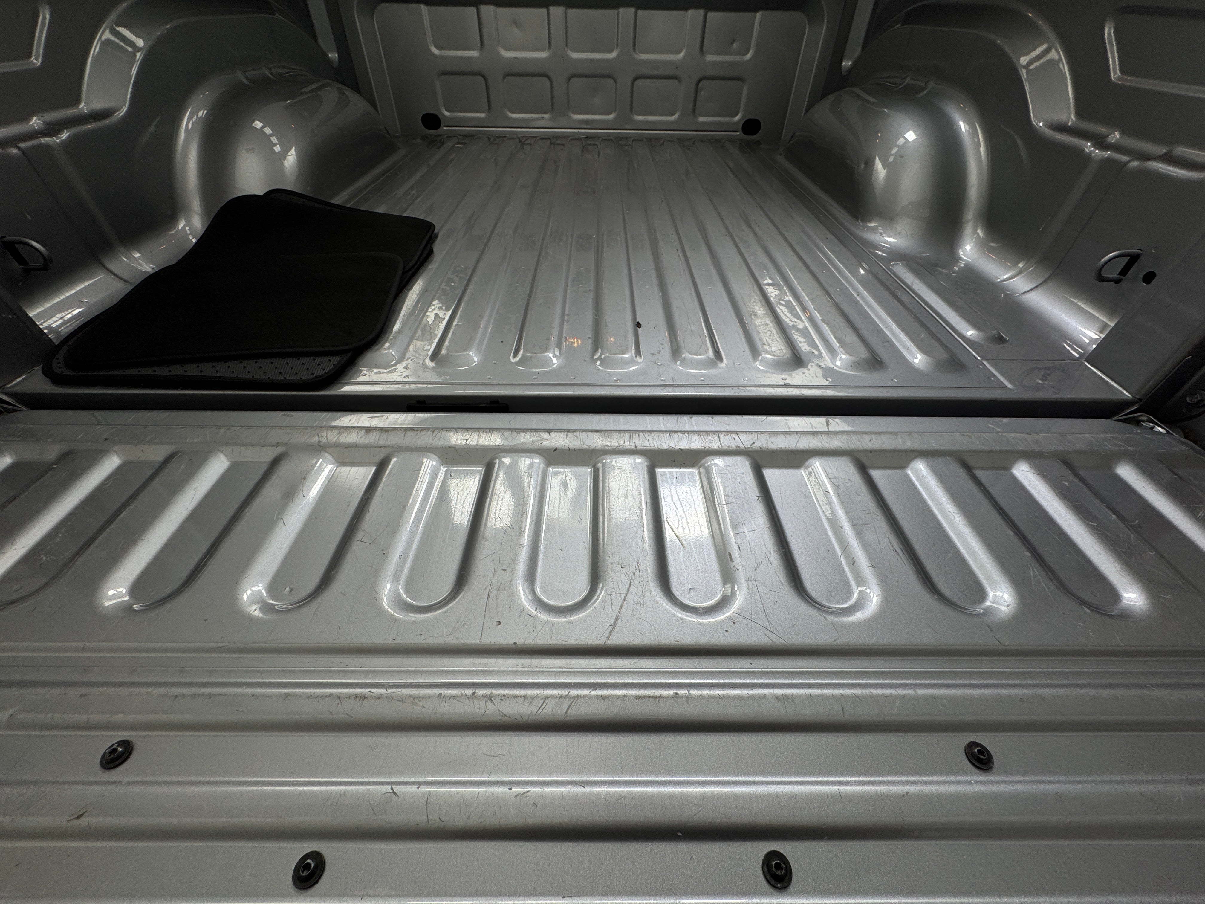 2023 RAM 1500 Classic SLT 7