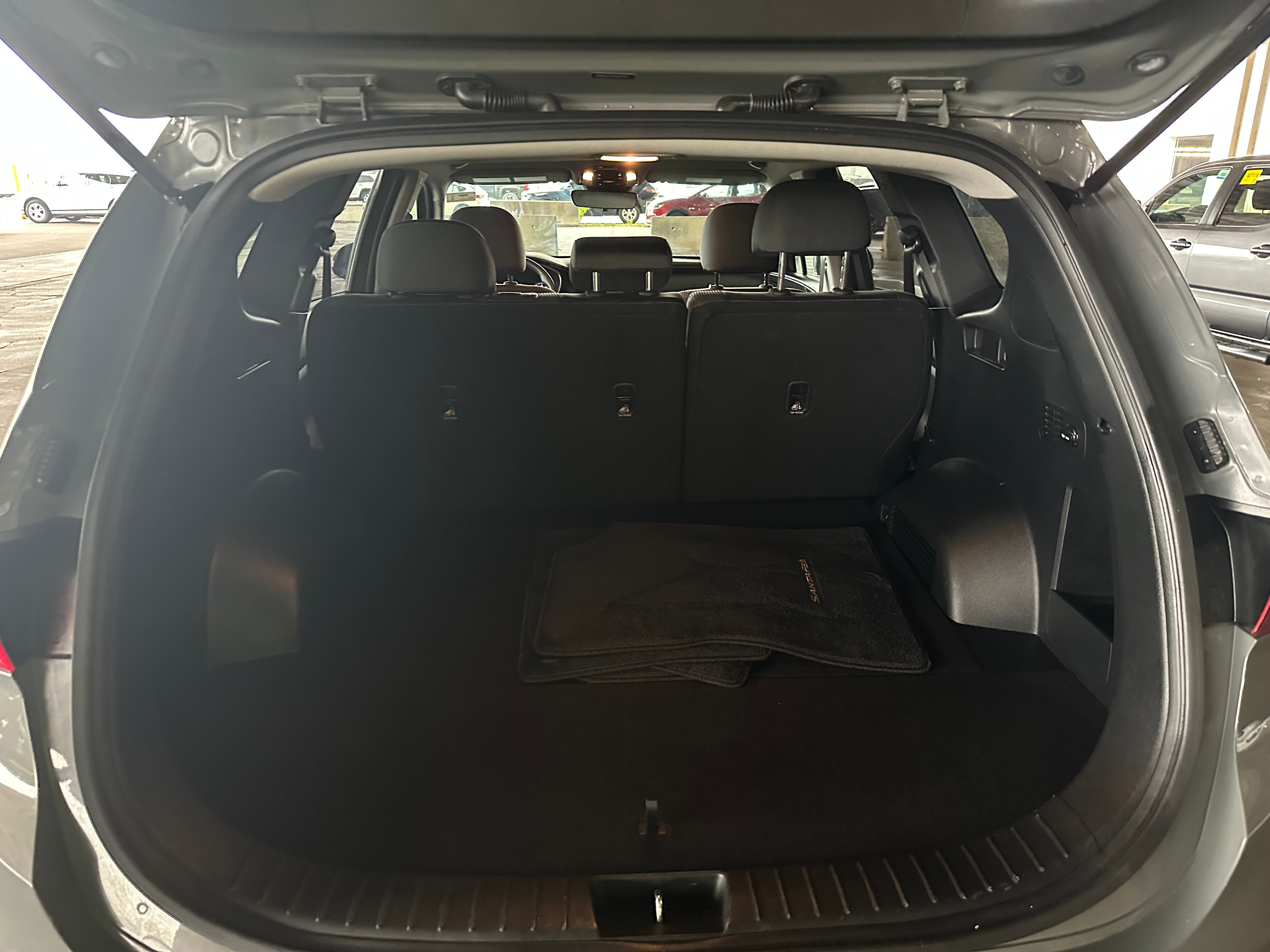 2022 Hyundai Santa Fe SEL 7