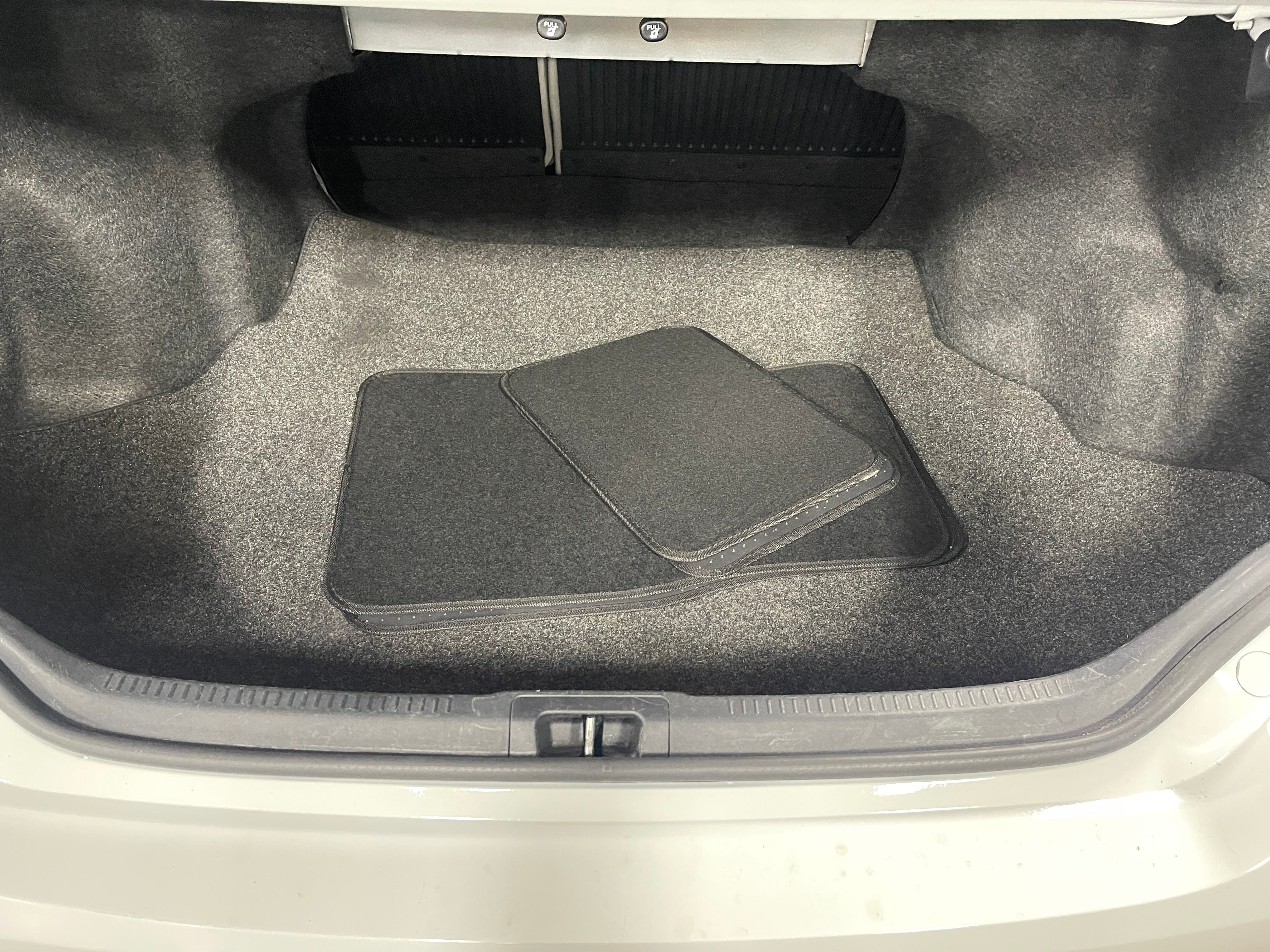 2015 Toyota Camry SE 7