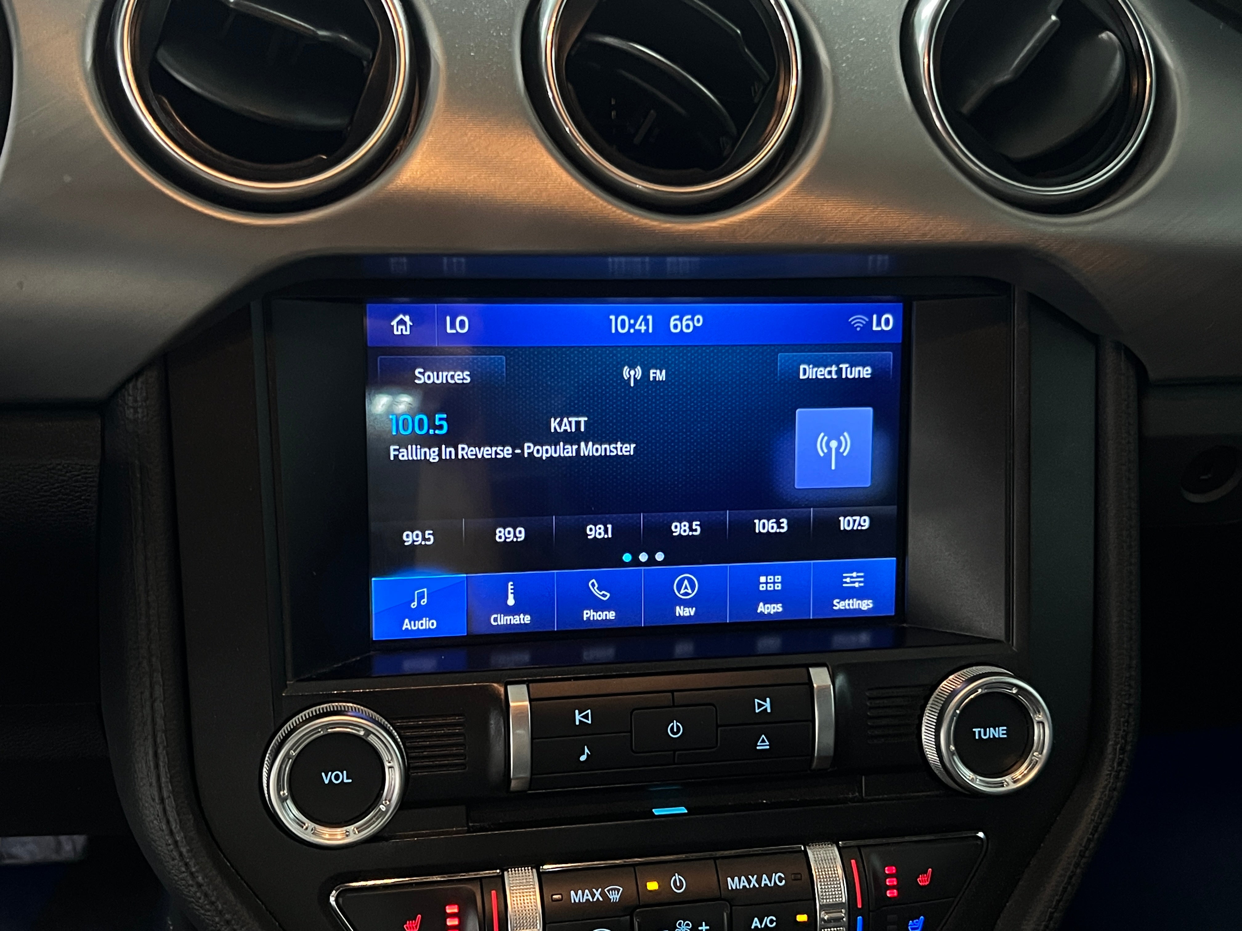 2022 Ford Mustang GT Premium 2