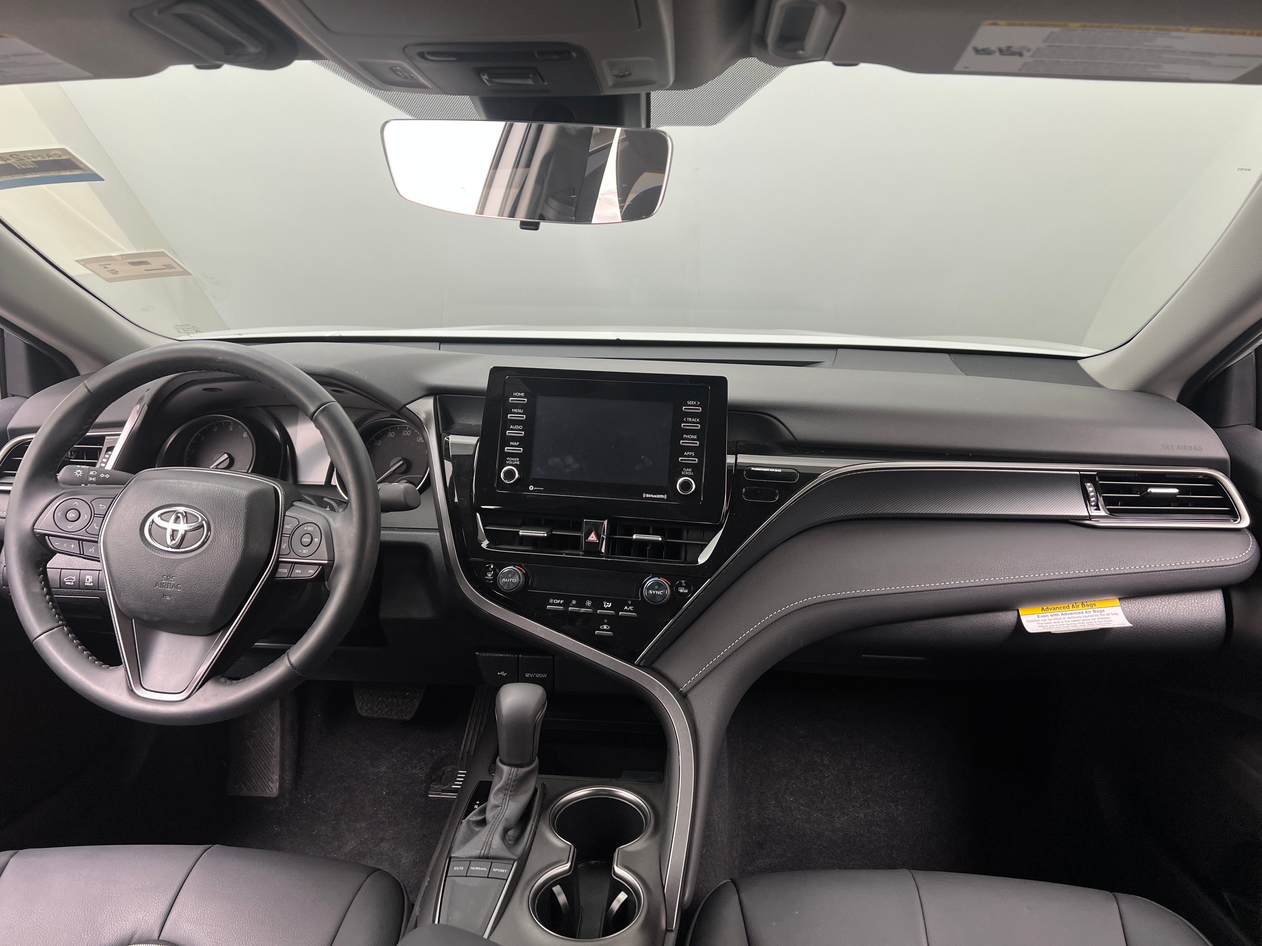 2024 Toyota Camry SE 2
