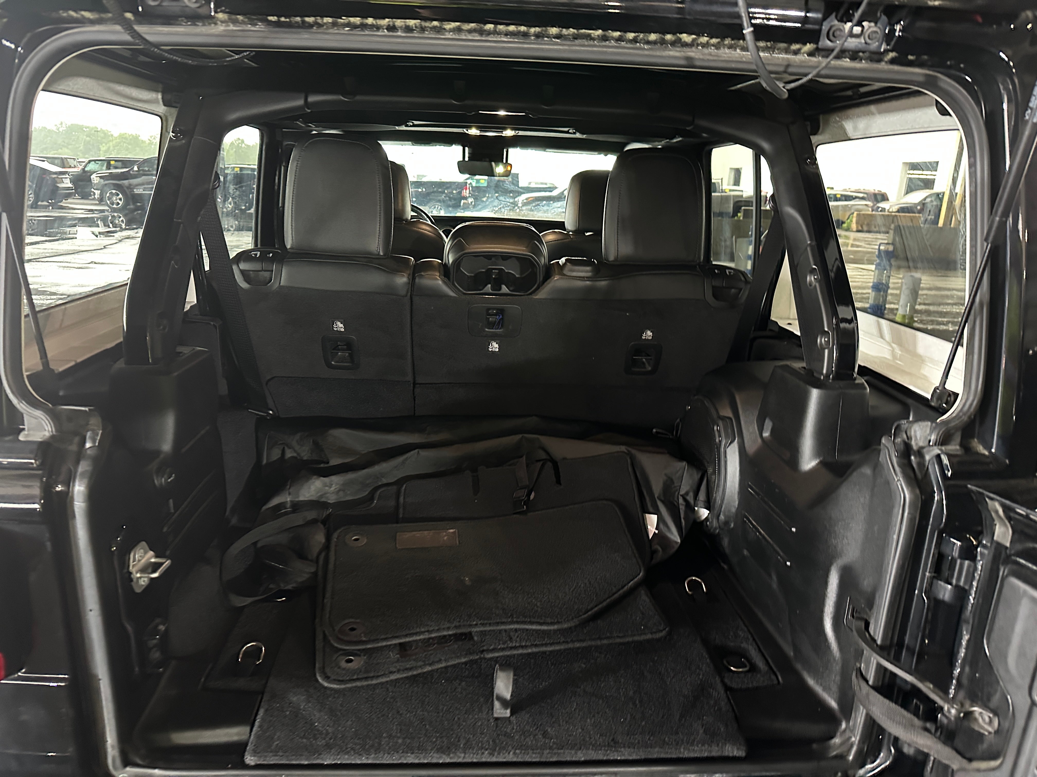 2021 Jeep Wrangler Unlimited Altitude 6