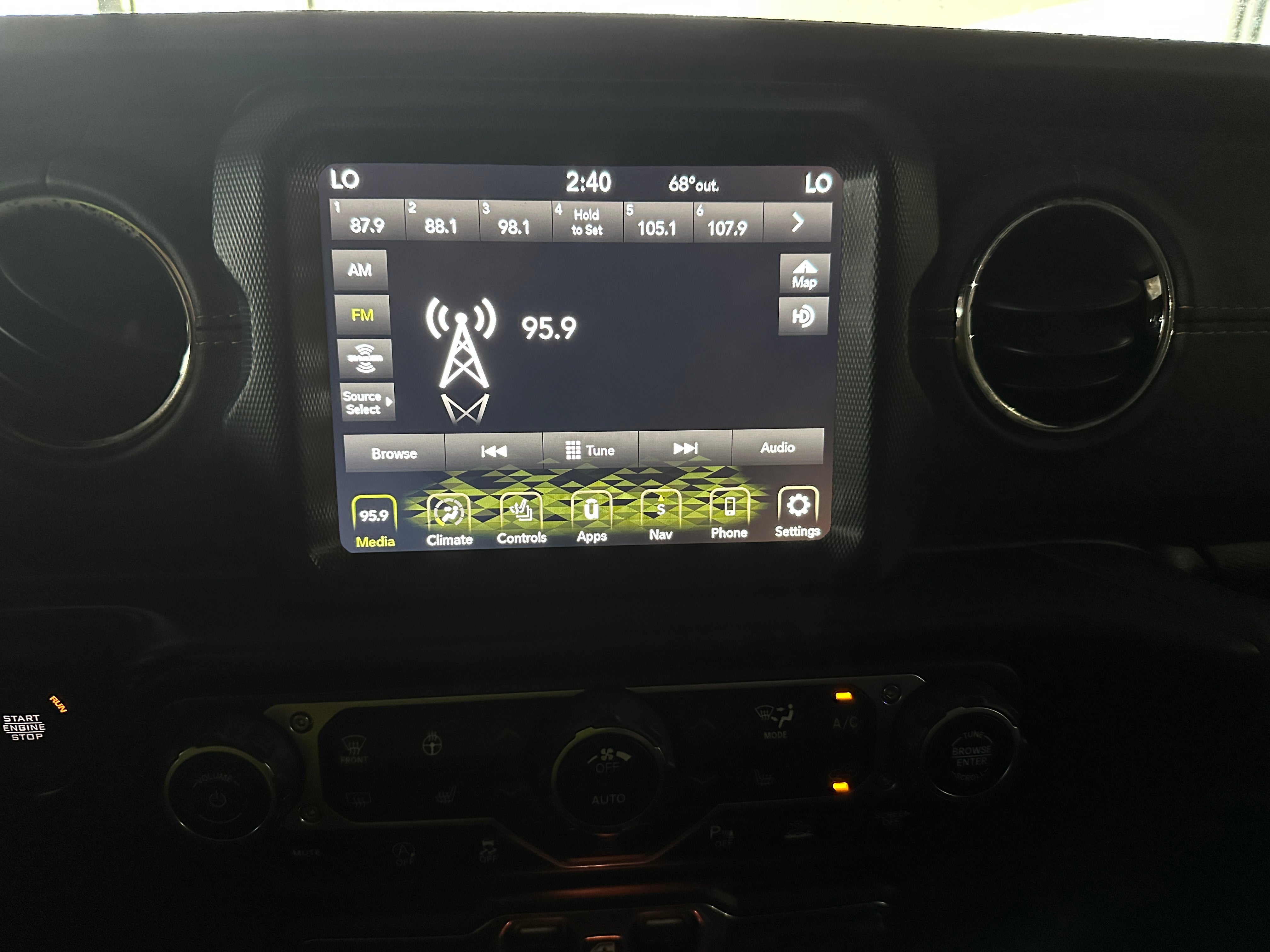 2021 Jeep Wrangler Unlimited Altitude 3