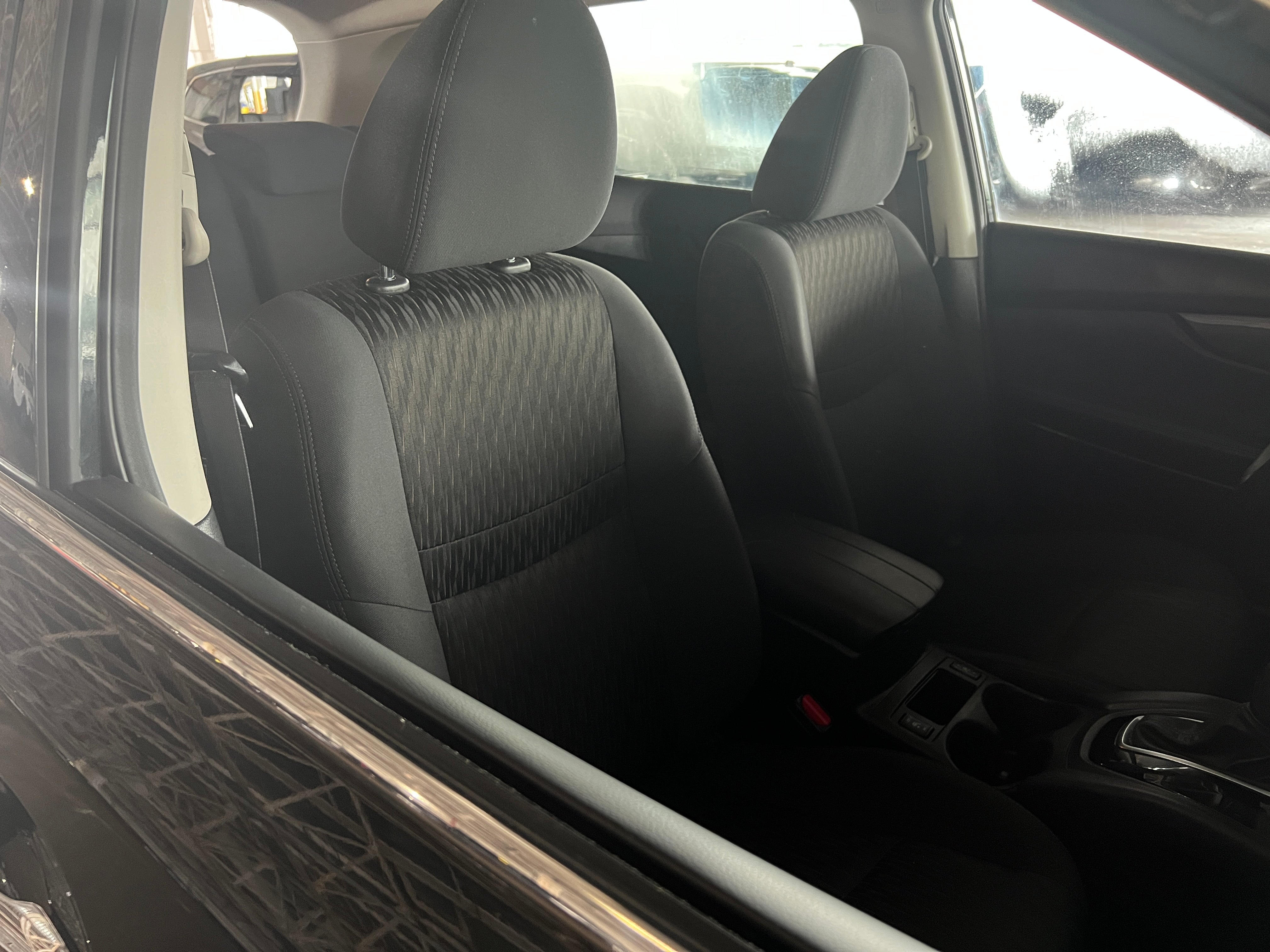 2020 Nissan Rogue SV 2