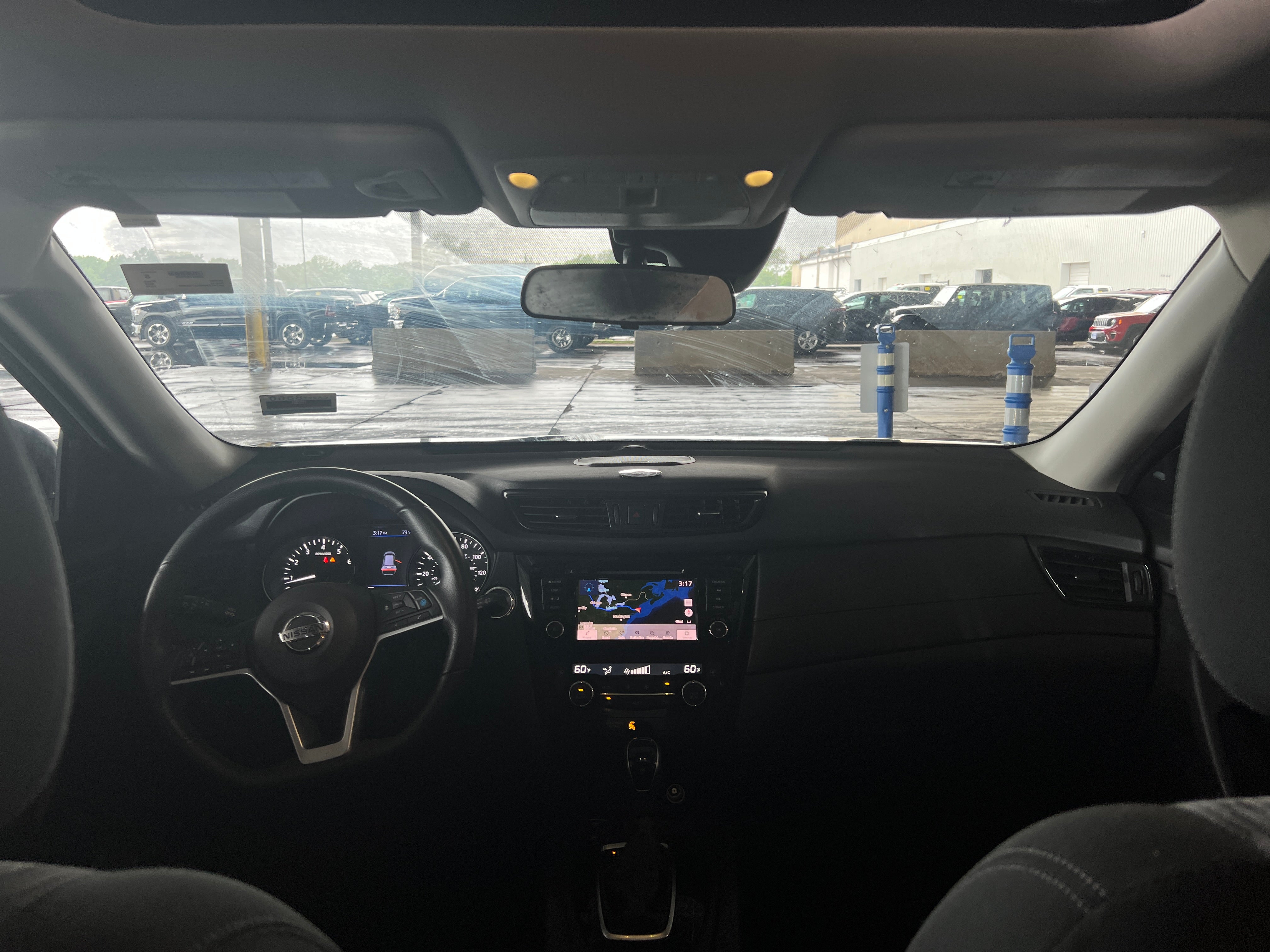 2020 Nissan Rogue SV 3