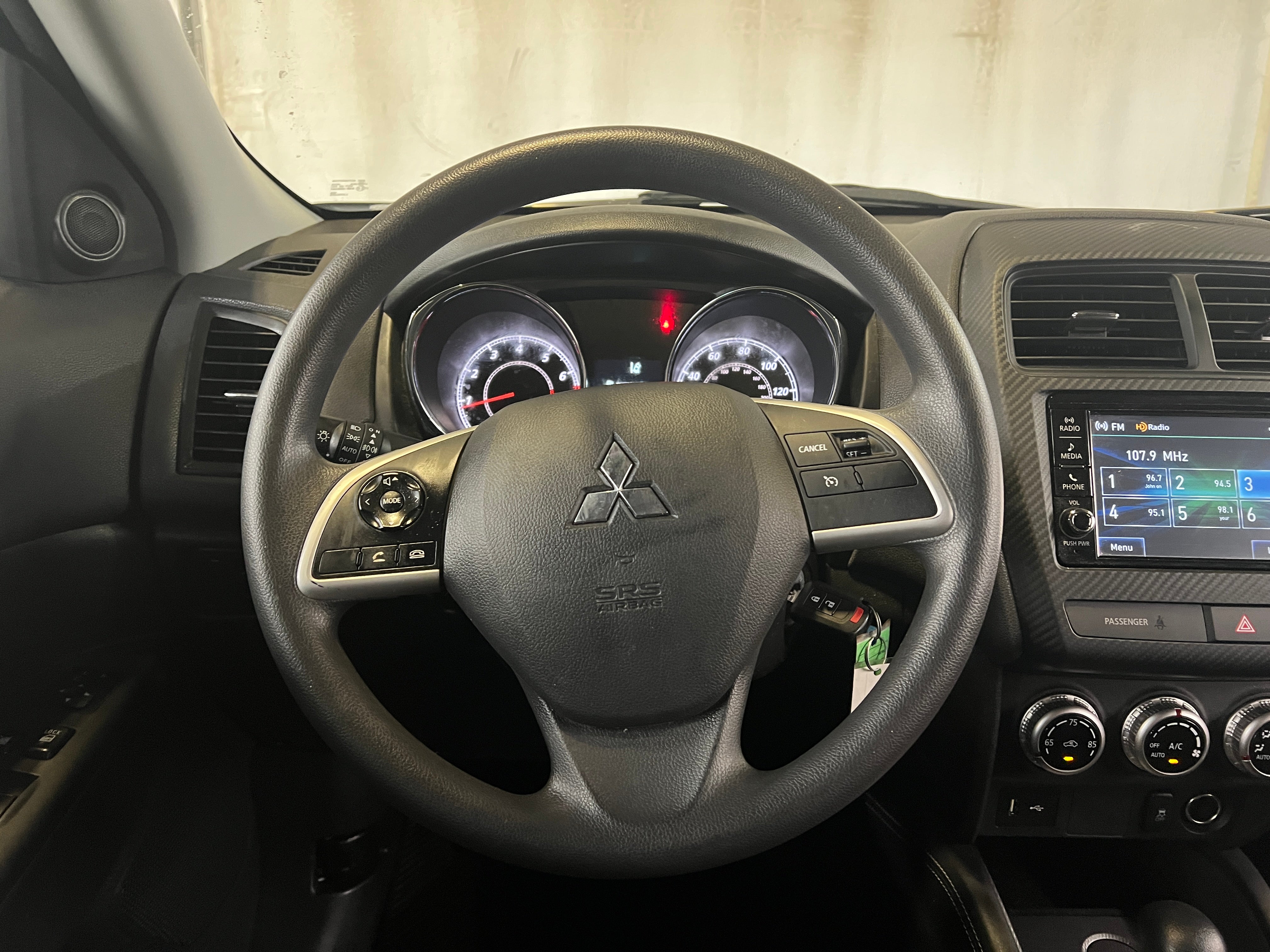 2022 Mitsubishi Outlander Sport ES 5