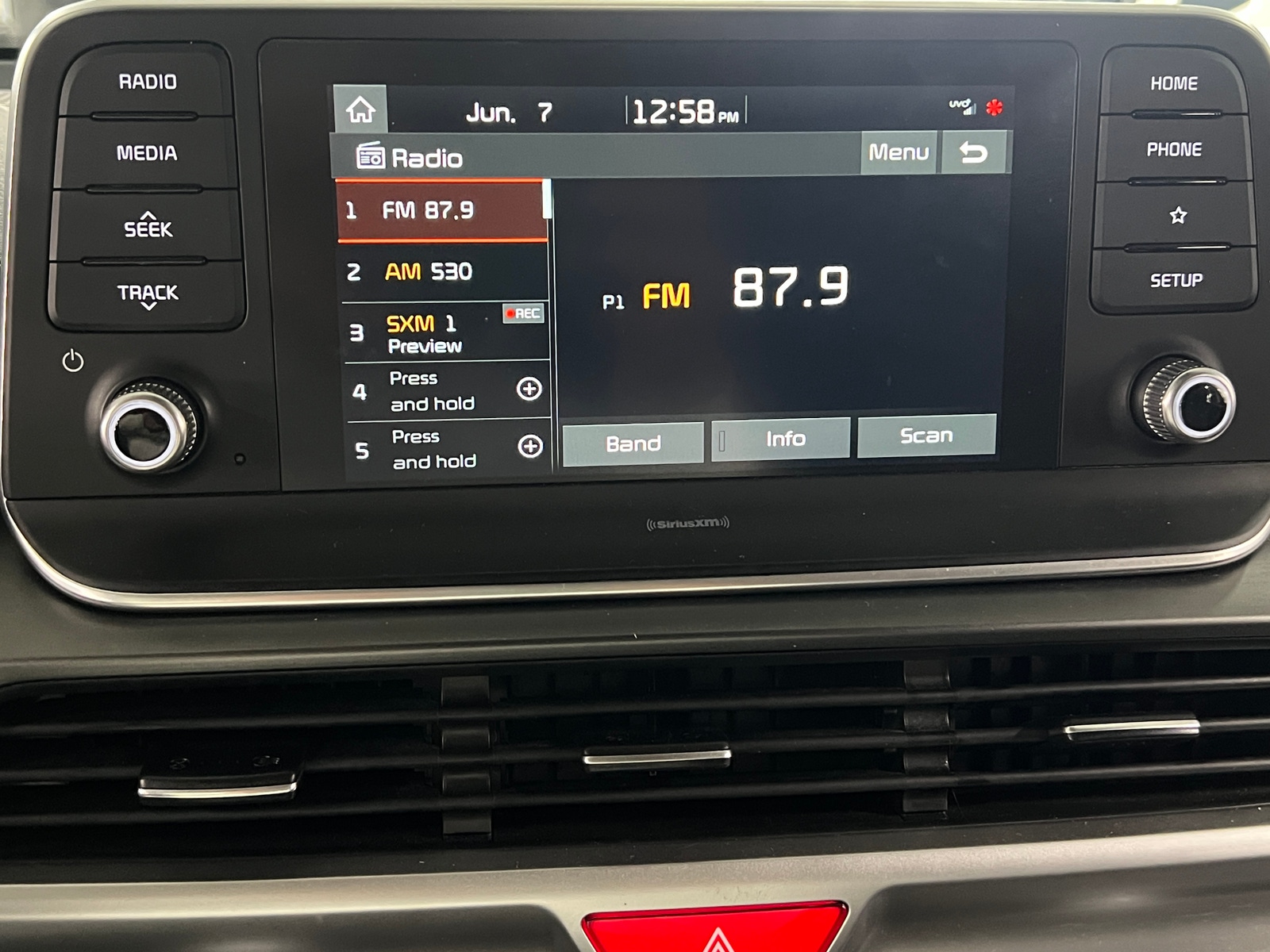 Thumbnail: 2021 Kia Telluride - 3