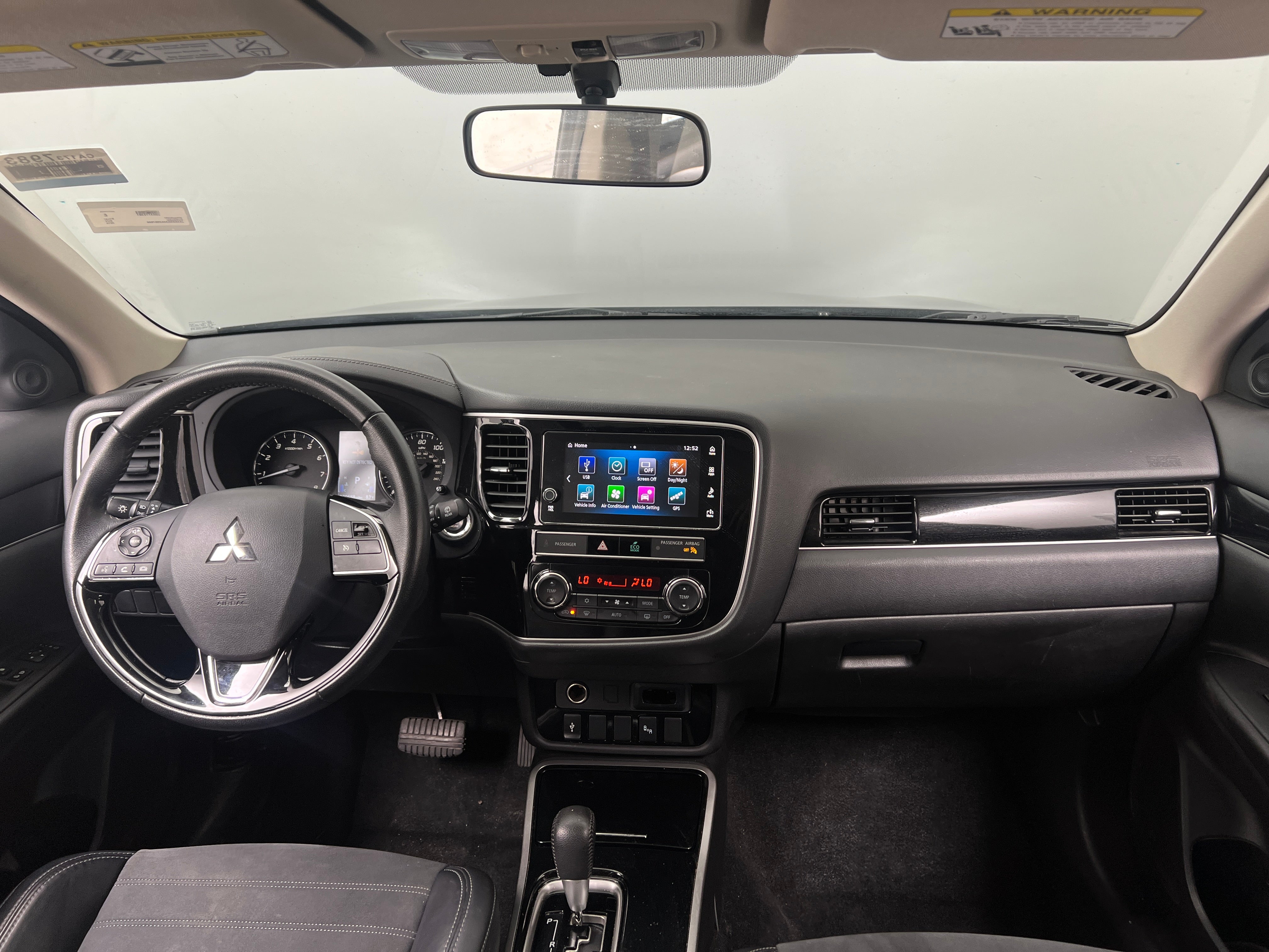 2019 Mitsubishi Outlander SE 3