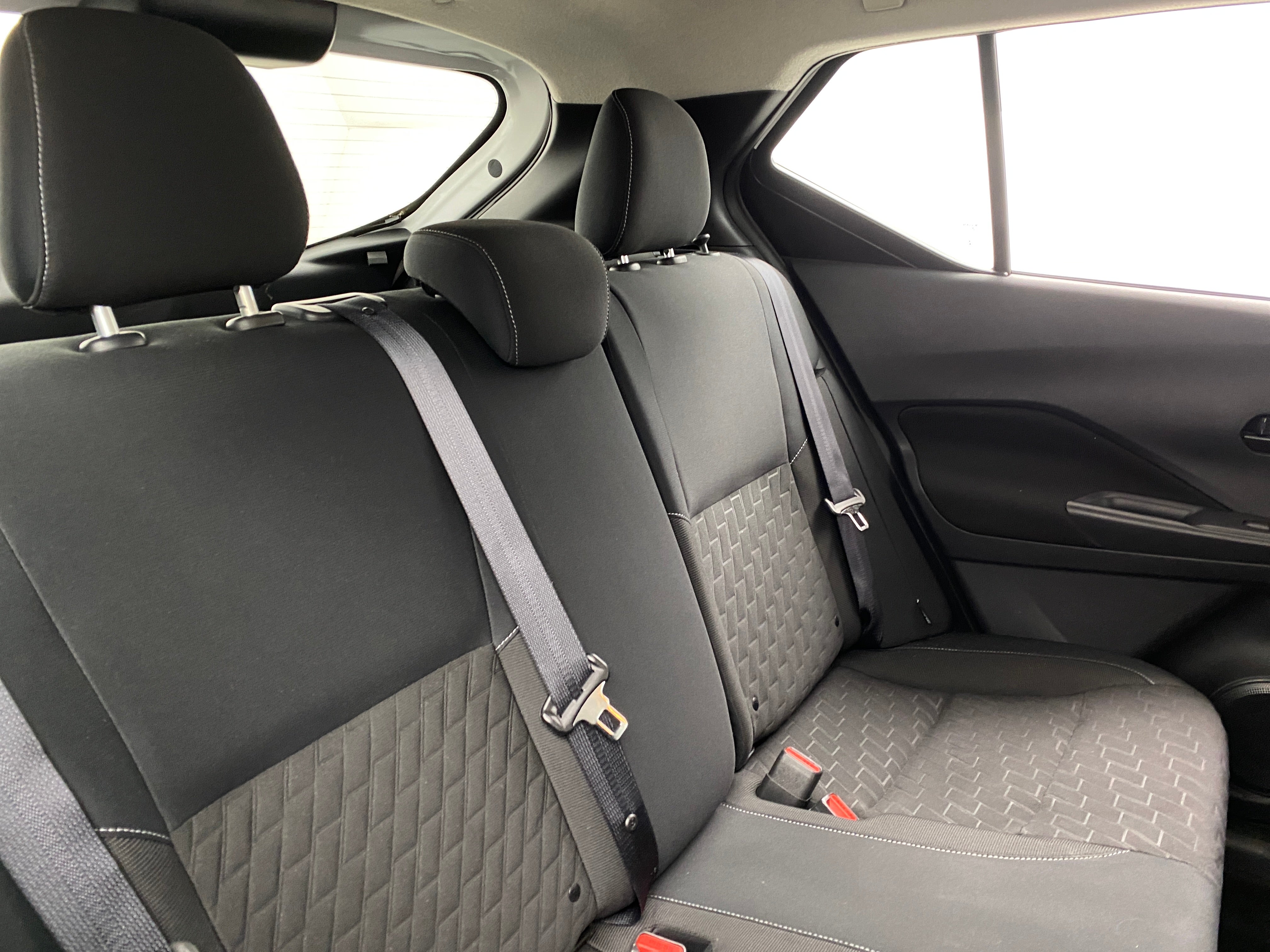 2022 Nissan Kicks S 6