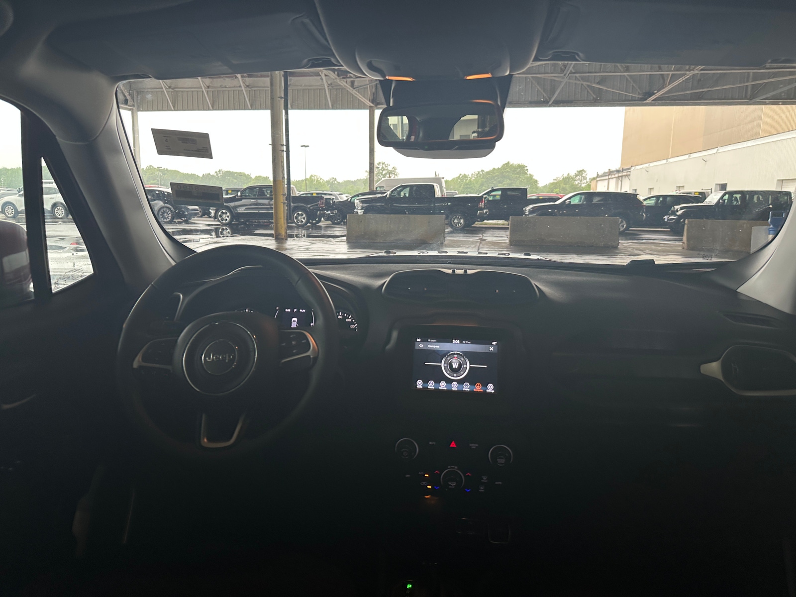 Thumbnail: 2020 Jeep Renegade - 3