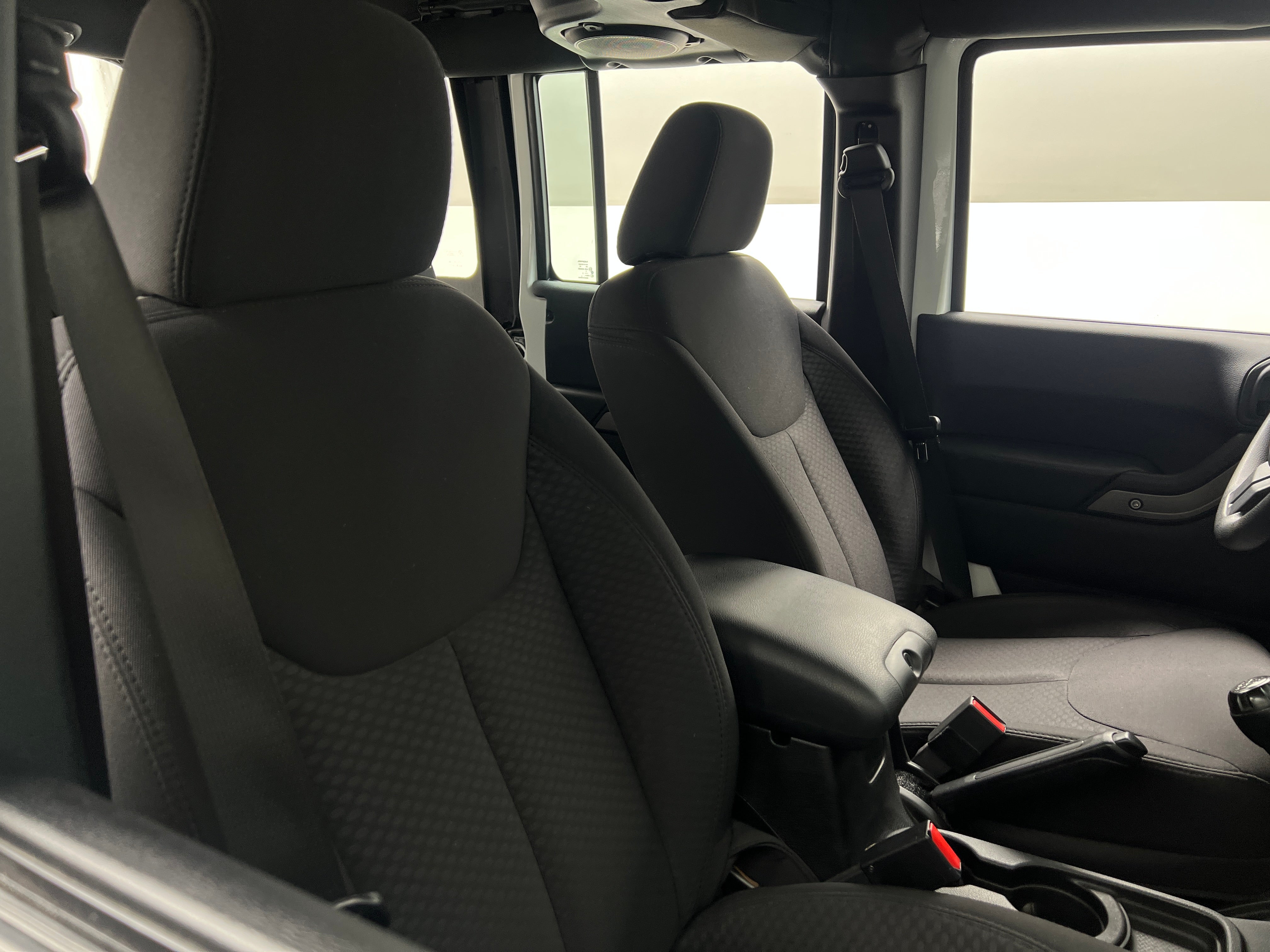2013 Jeep Wrangler Unlimited Sport 2