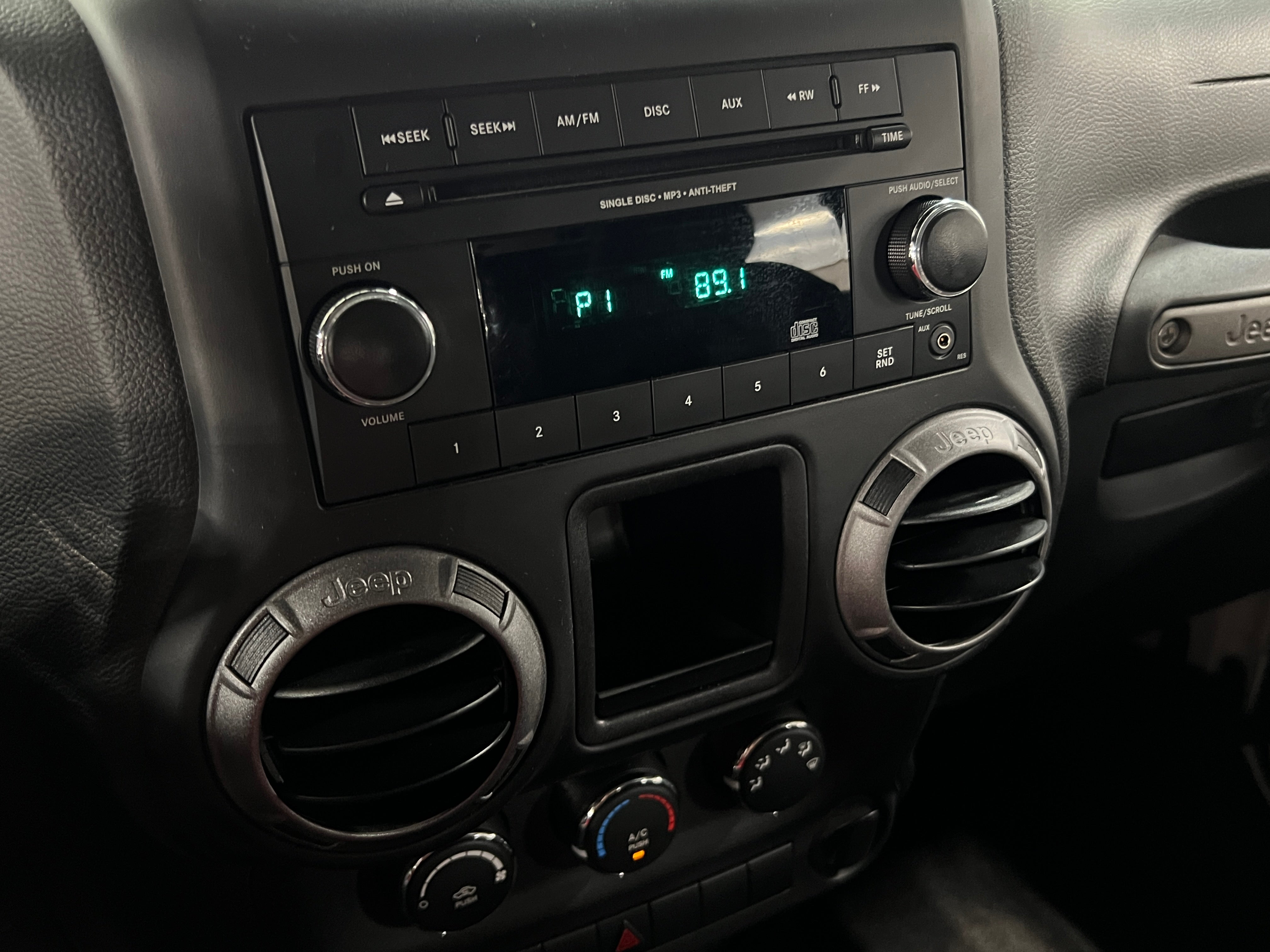 2013 Jeep Wrangler Unlimited Sport 4