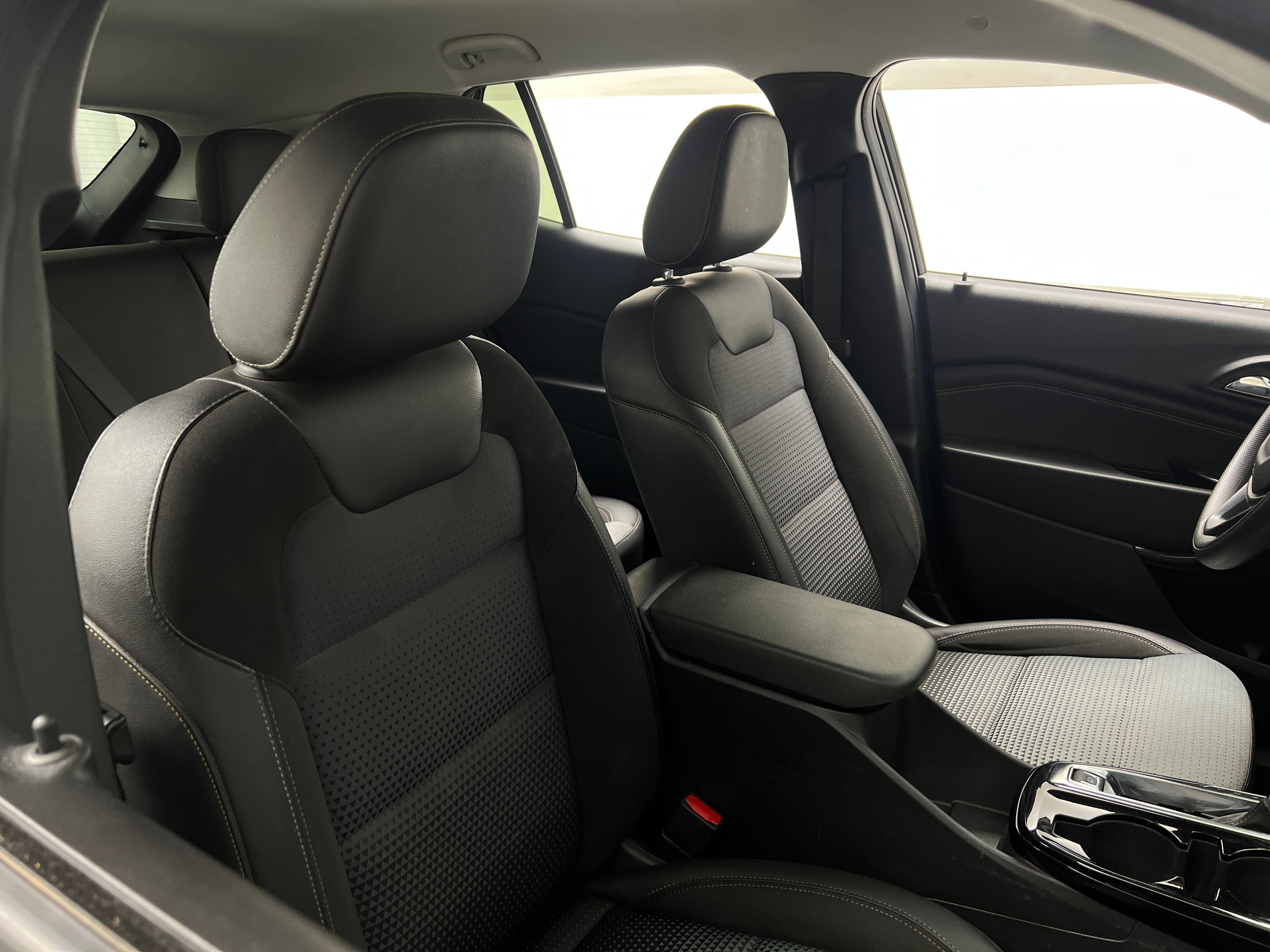 Thumbnail: 2024 Chevrolet Trax - 2
