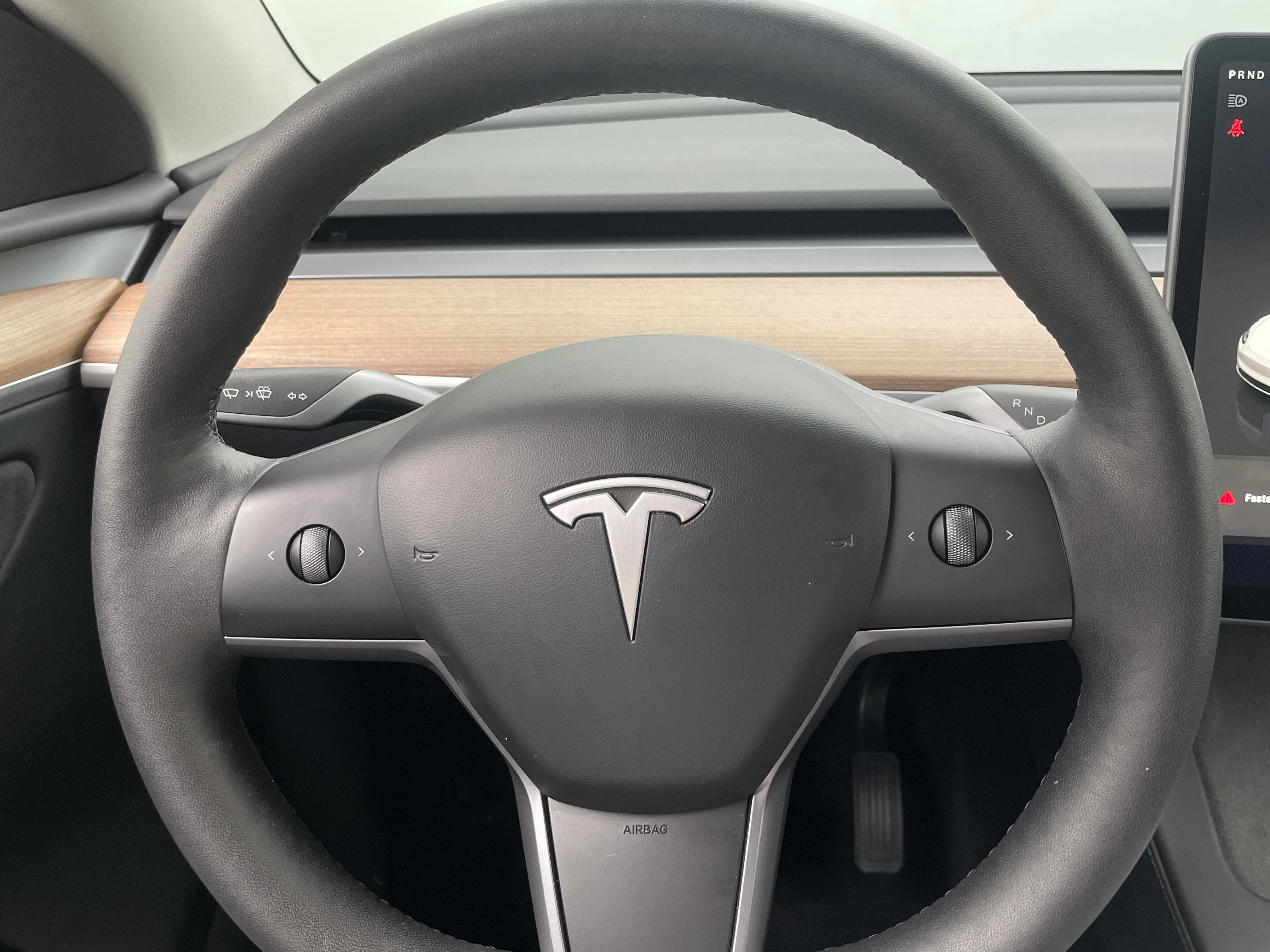 2024 Tesla Model Y Long Range 4