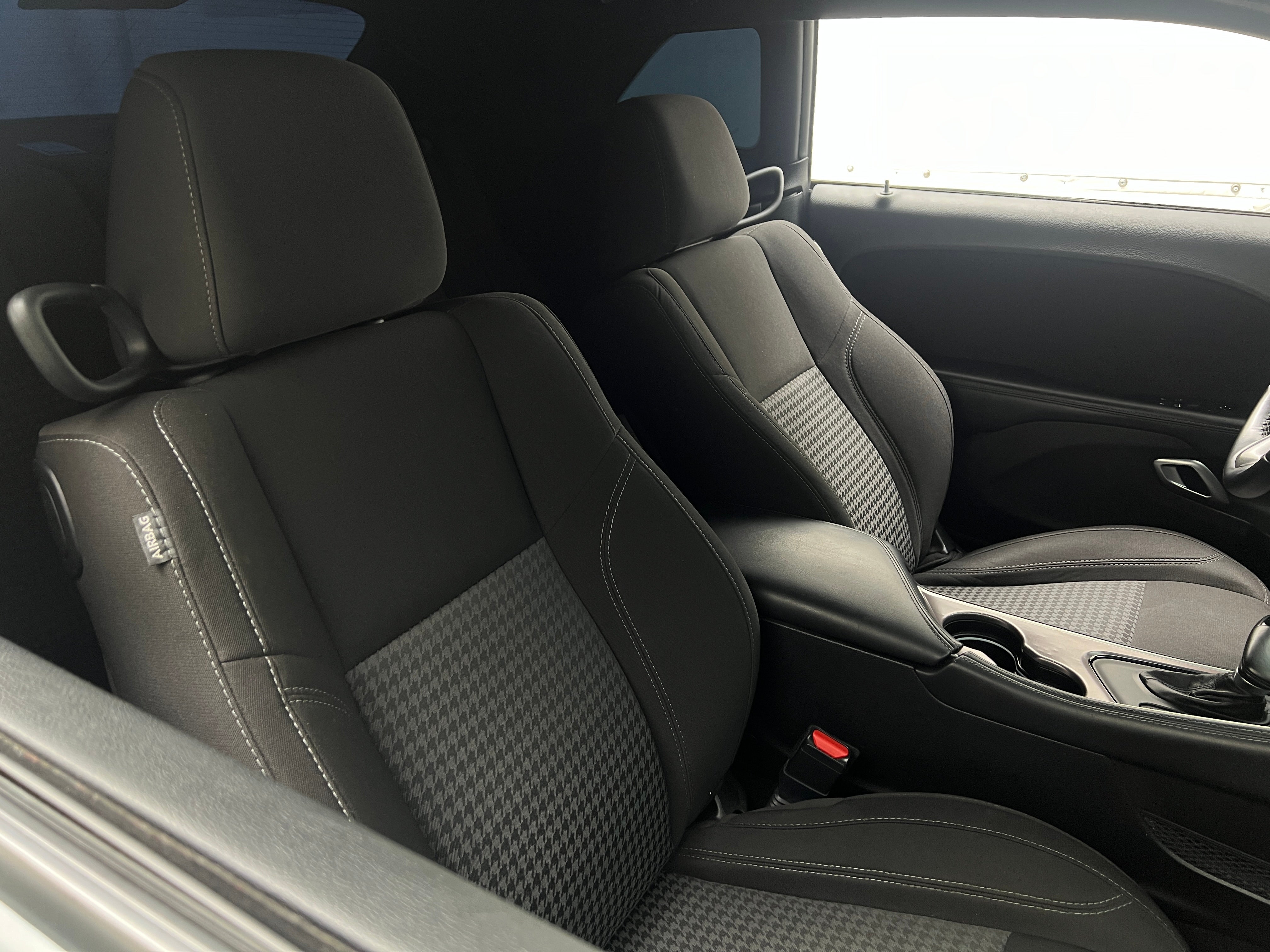 2021 Dodge Challenger SXT 2