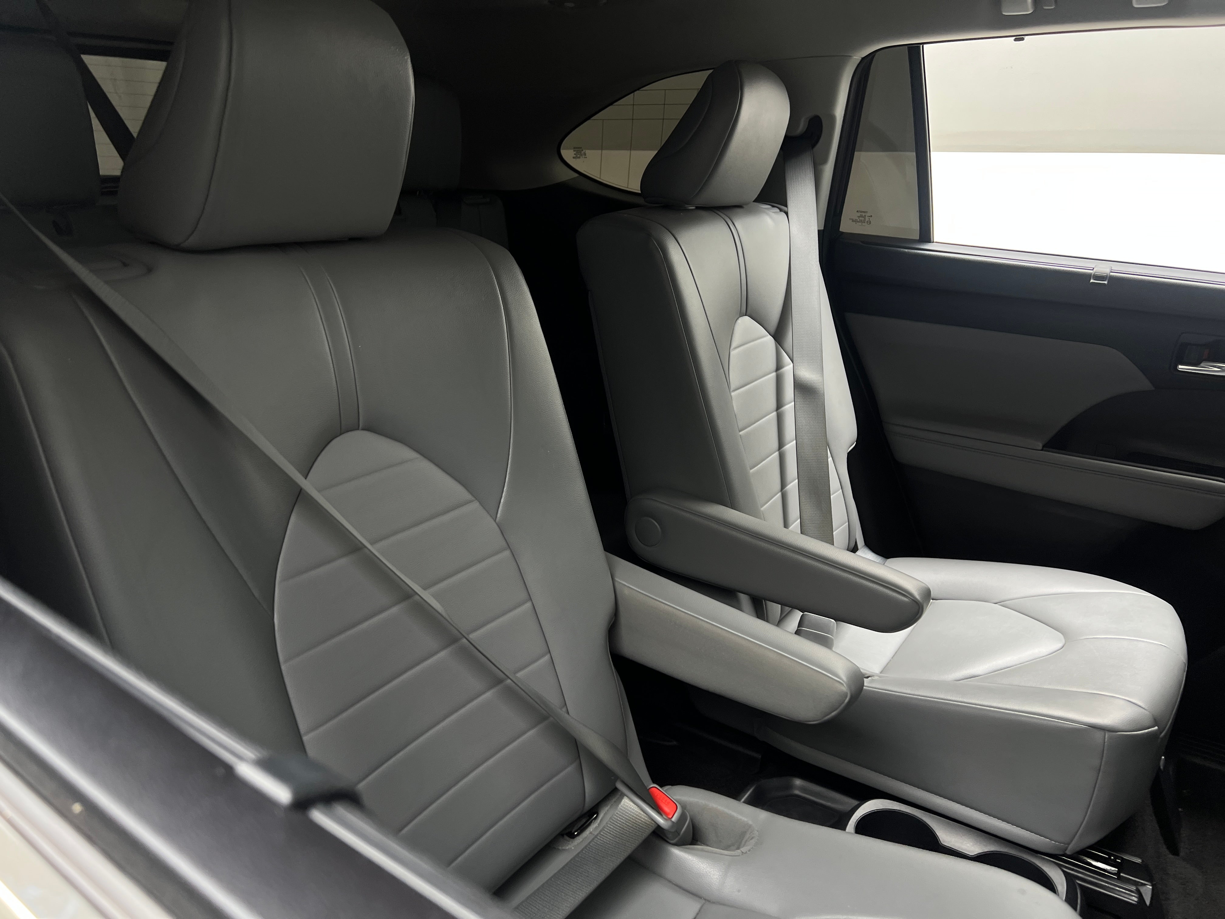 2023 Toyota Highlander XLE 5