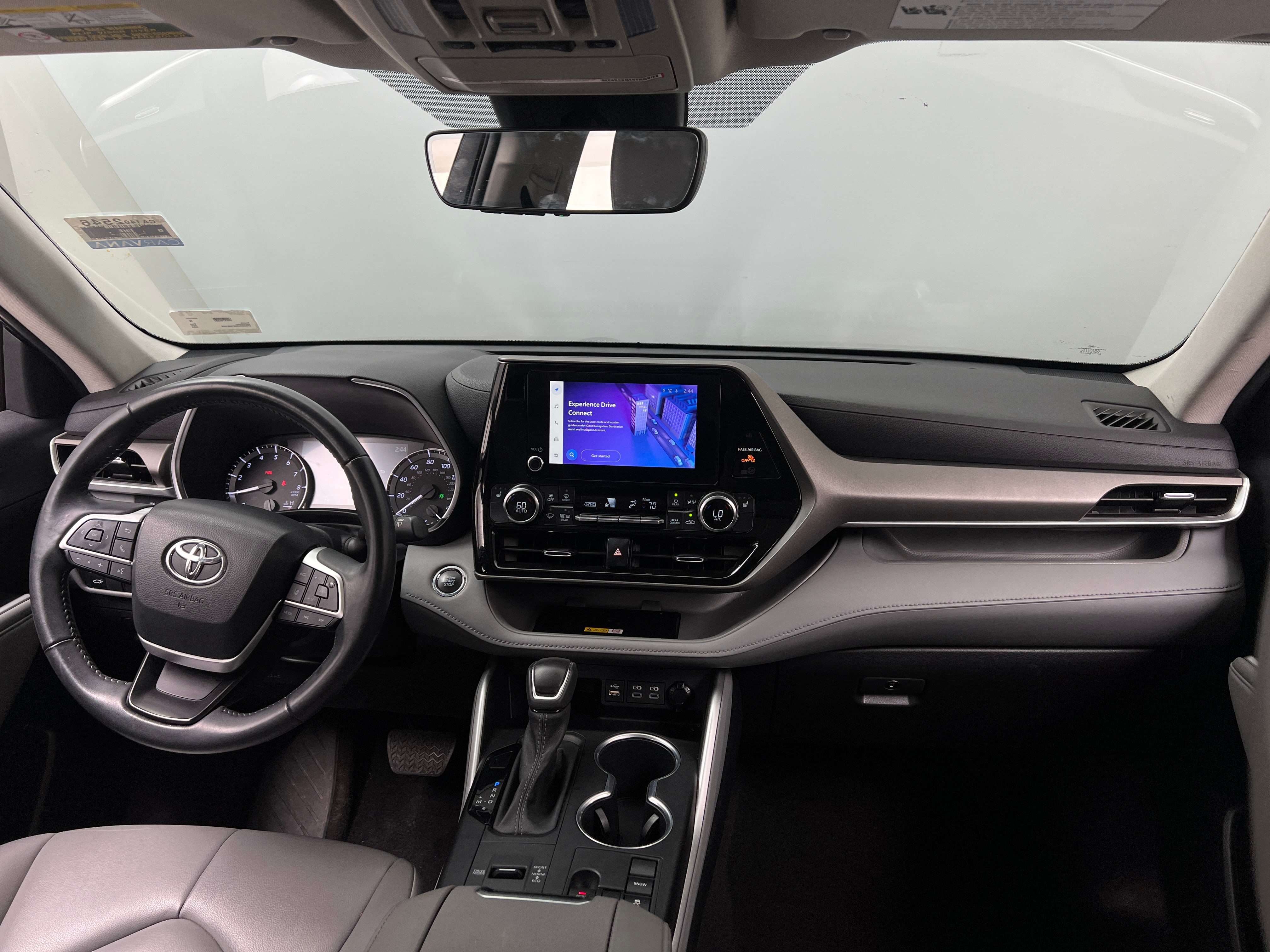 2023 Toyota Highlander XLE 2
